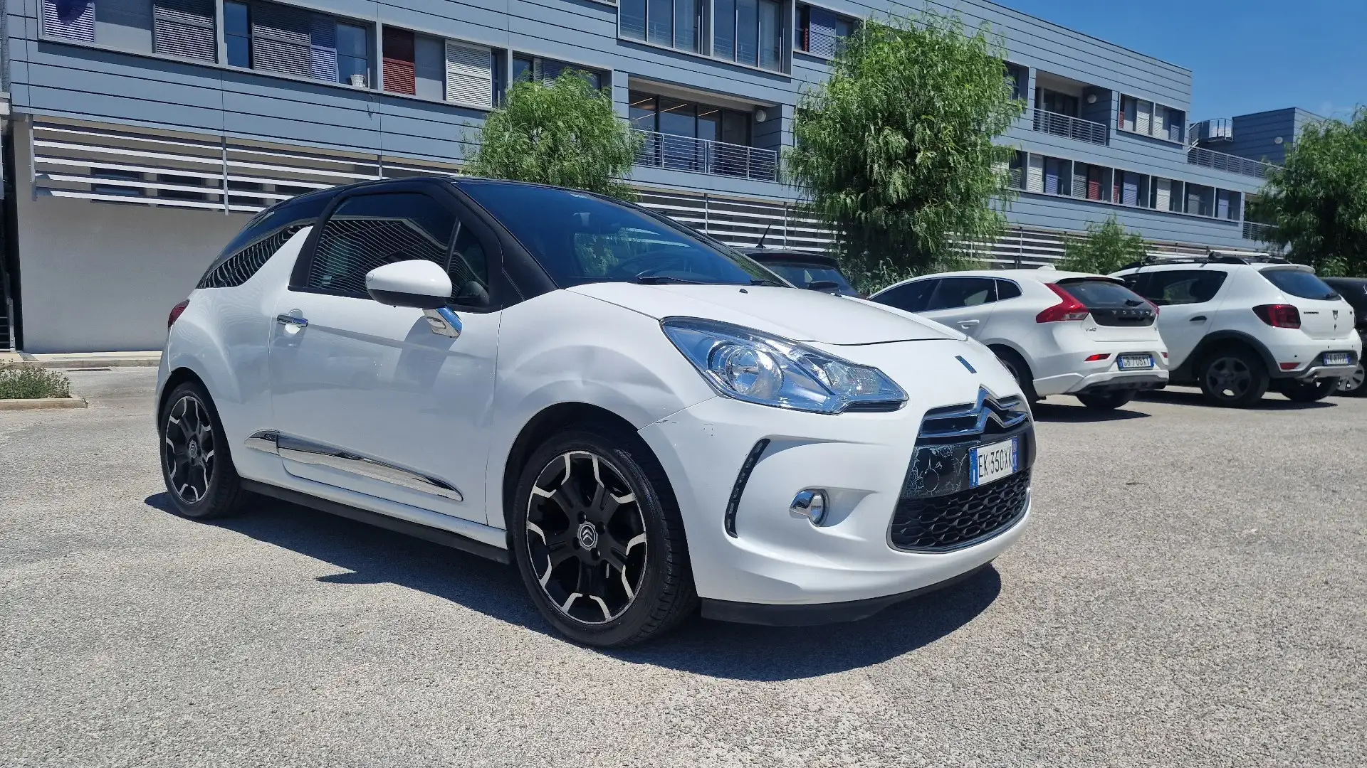 Citroen DS3 1.6 e-hdi airdream Ultra Prestige 92cv - 2