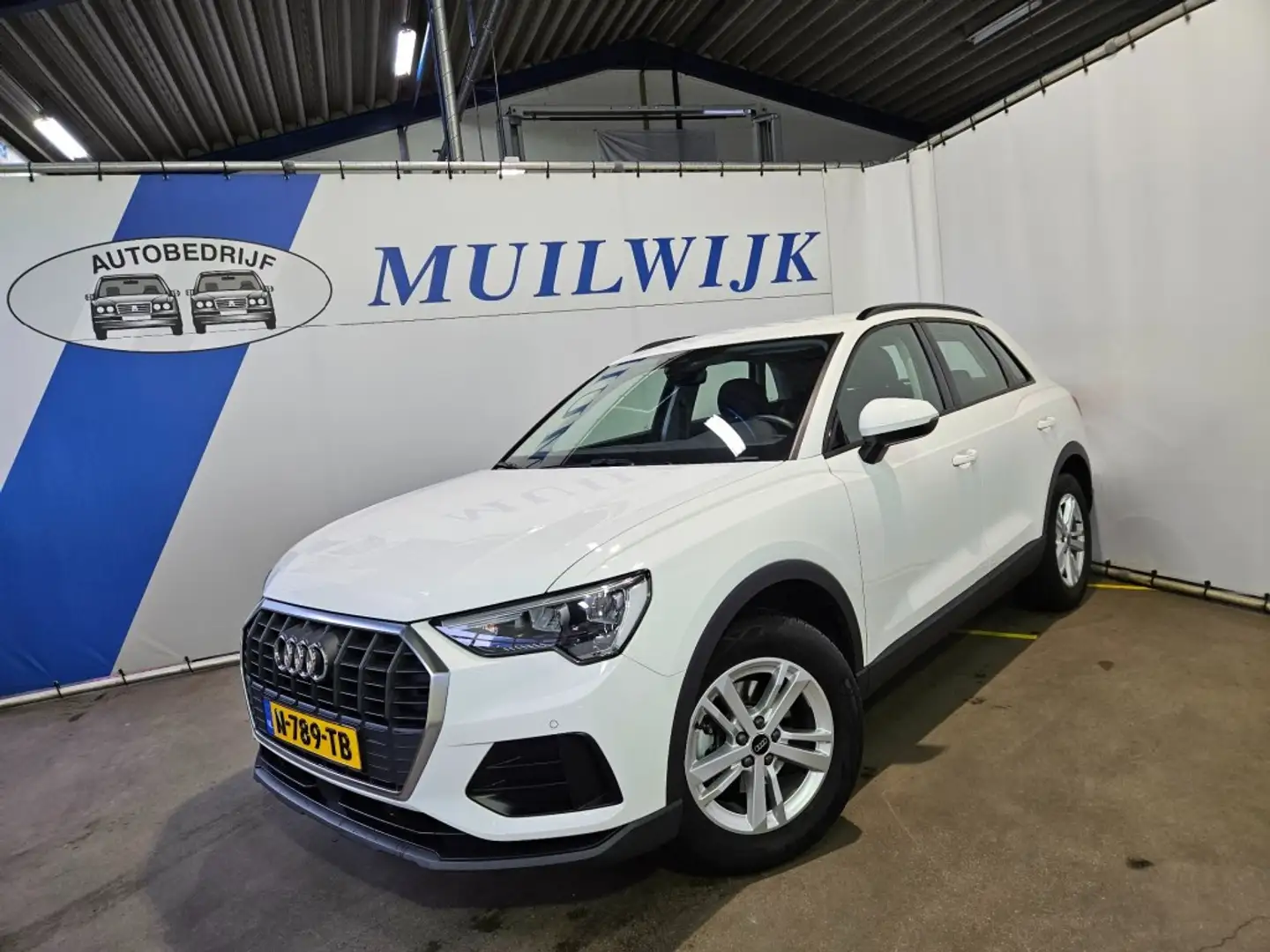 Audi Q3 35 TFSI Pro Line / Trekhaak / LED / NL Auto Weiß - 2
