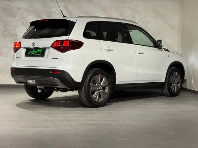 Suzuki Vitara view 5