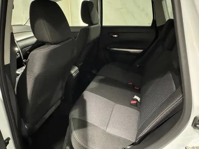 Suzuki Vitara view 13