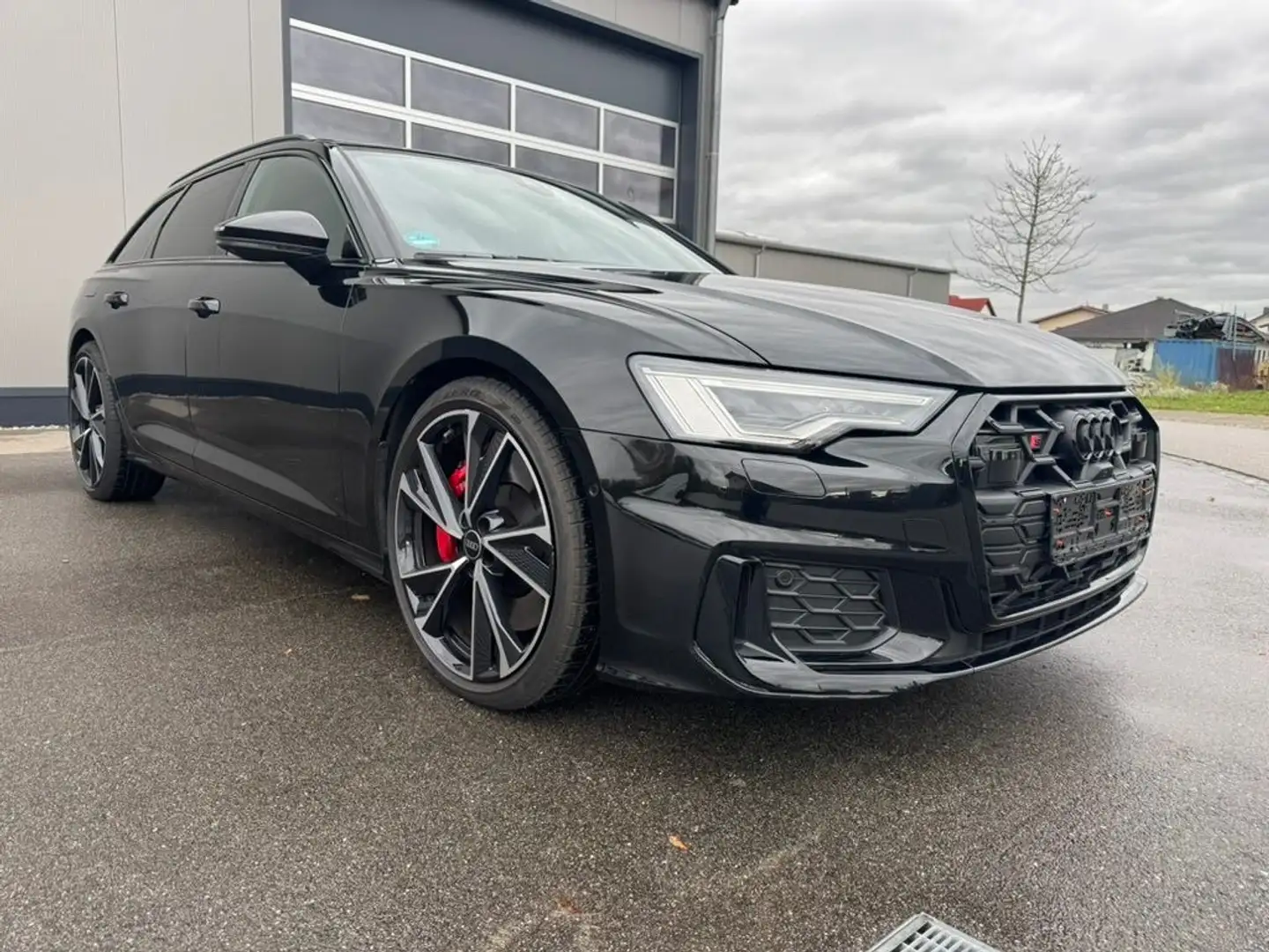 Audi S6 Avant 3.0 TDI quattro, LP: 120650,00€ Schwarz - 2