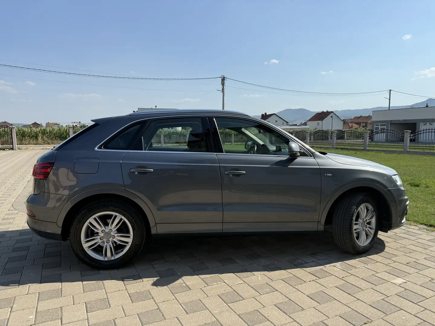 Audi Q3 2.0 TDI quattro S tronic - 2