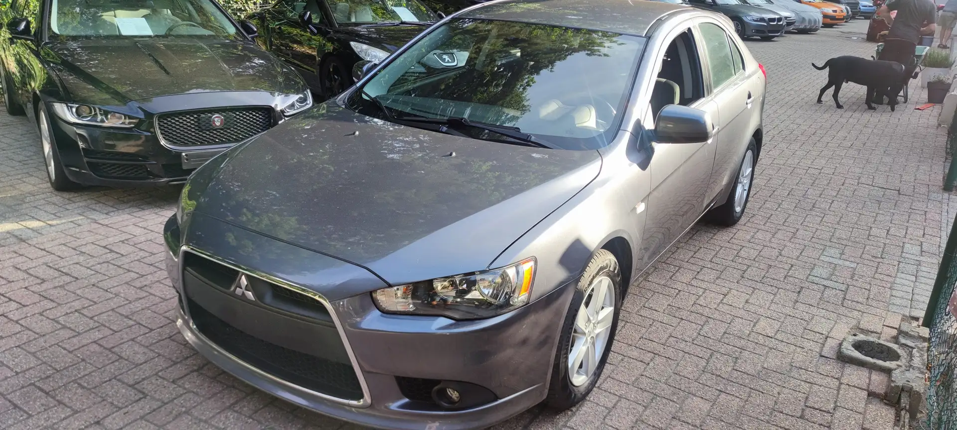 Mitsubishi Lancer Lancer 1.5 Invite  !!! NIEUWSTAAT !!! Gris - 1