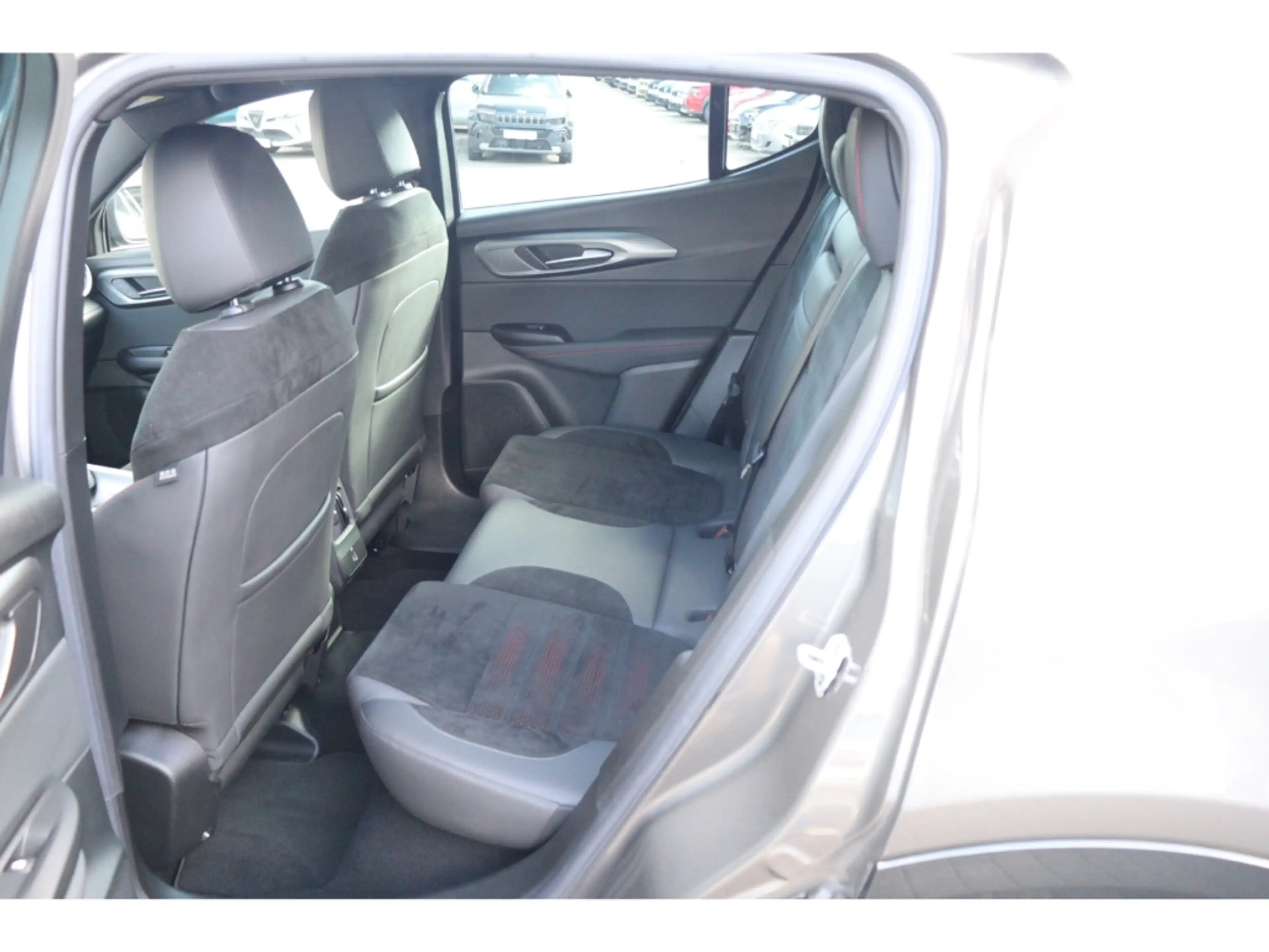 Alfa Romeo Tonale SPECIALE 1.5 VGT HYBRID 160PS NAVI WINTER KAMERA — photo 11