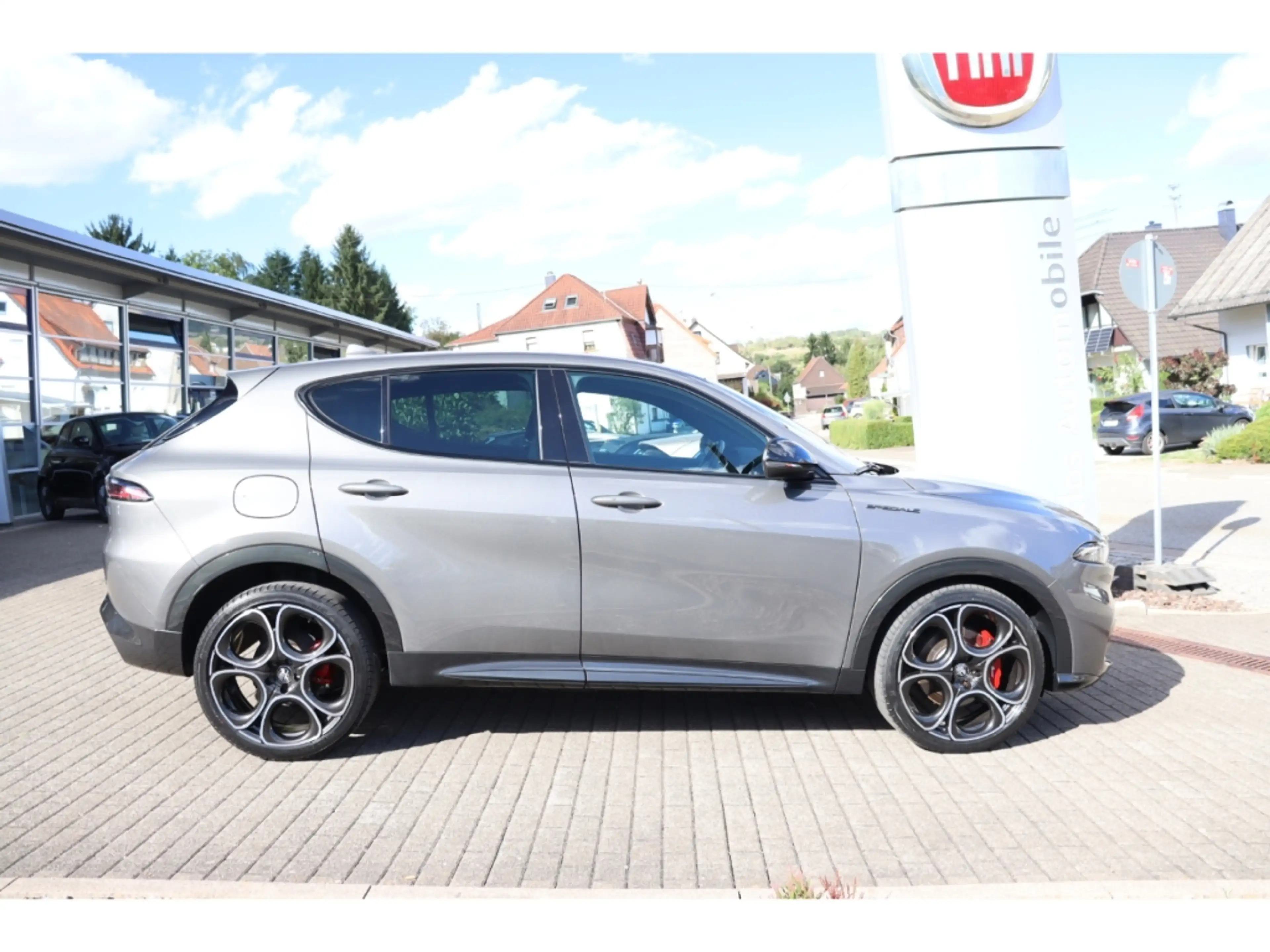 Alfa Romeo Tonale SPECIALE 1.5 VGT HYBRID 160PS NAVI WINTER KAMERA — photo 2
