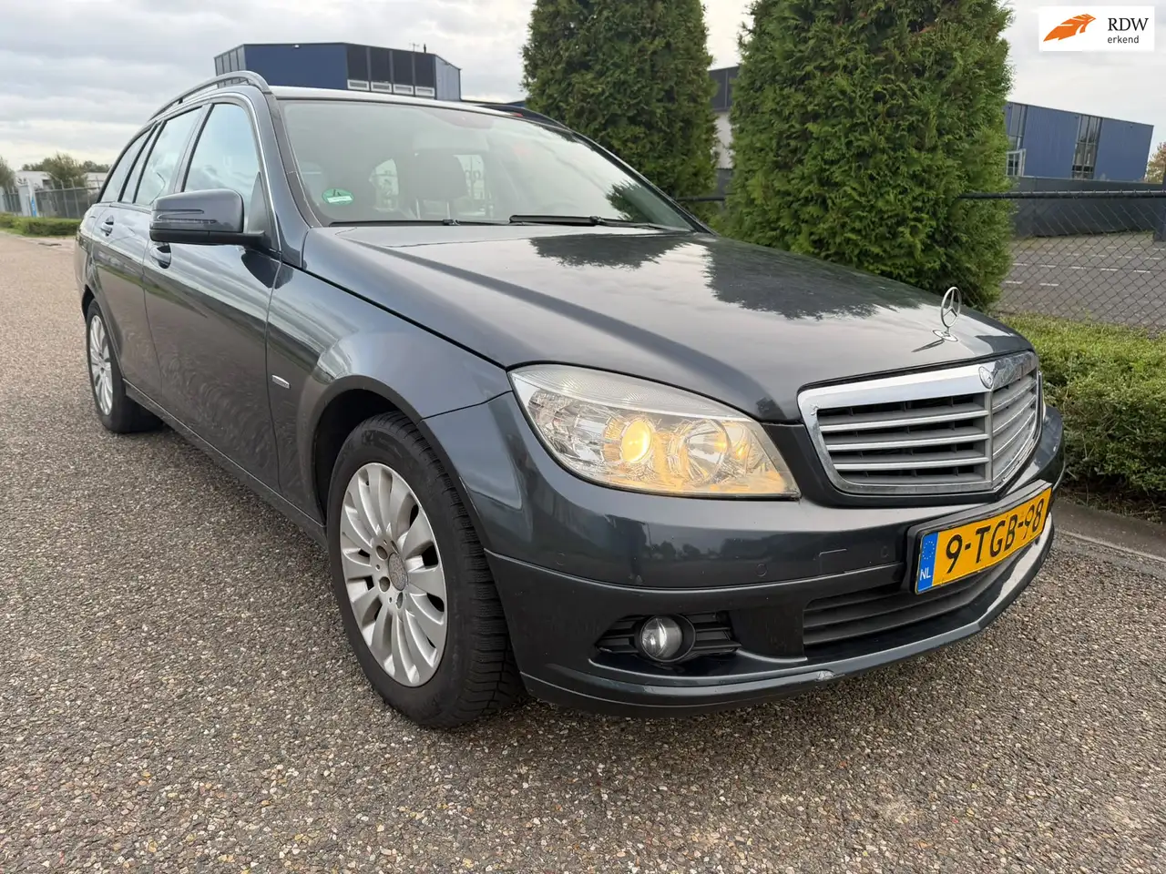 Mercedes-Benz C 220