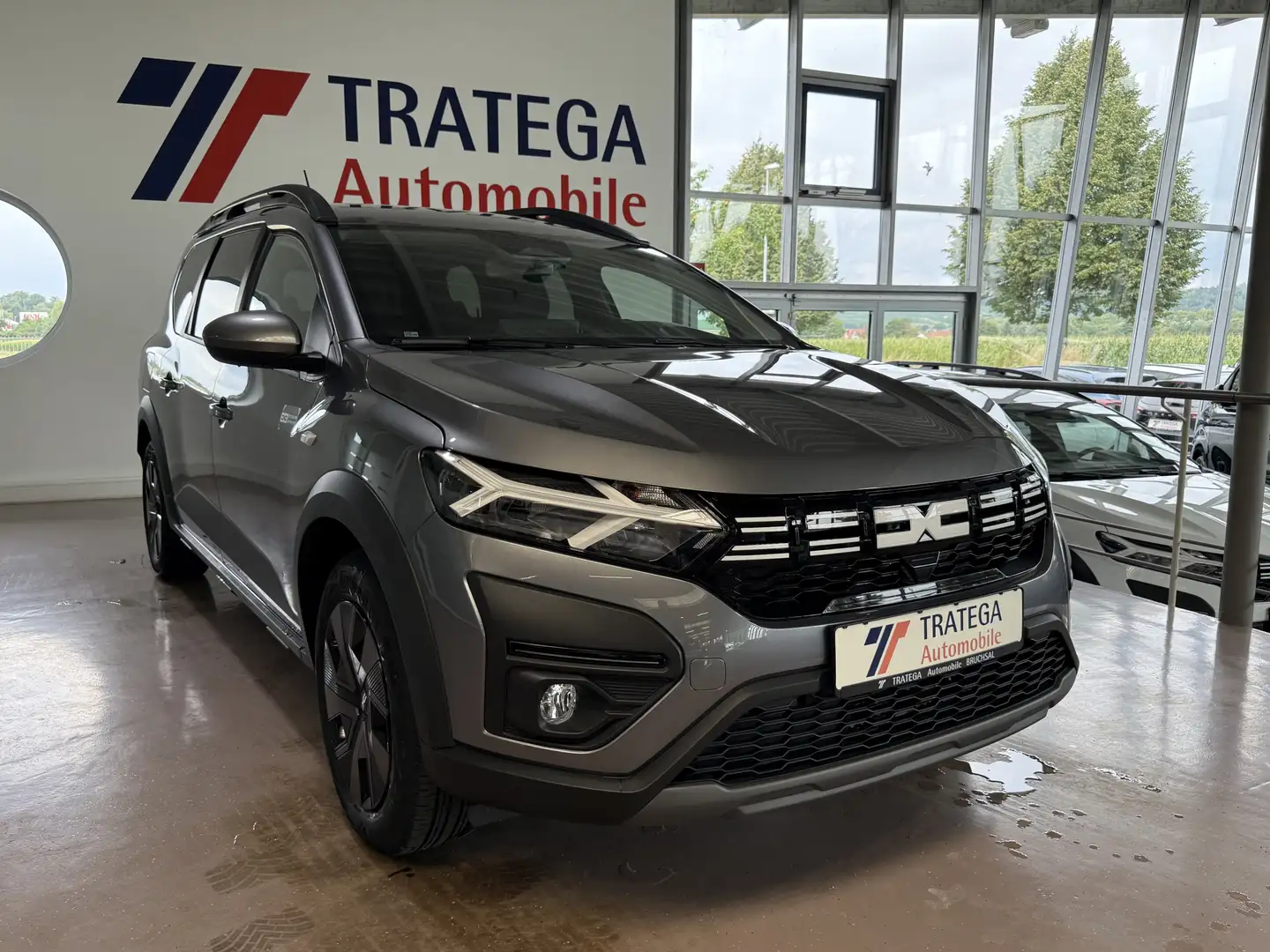 Dacia Jogger Hybrid 140 Expression 7-Sitzer Navi SH Grau - 1