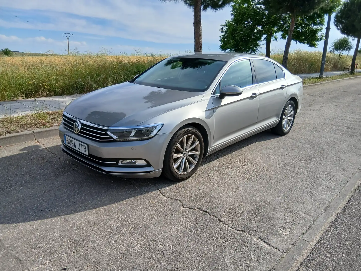 Volkswagen Passat Passat 2.0TDI Advance 110kW Advance Plateado - 1