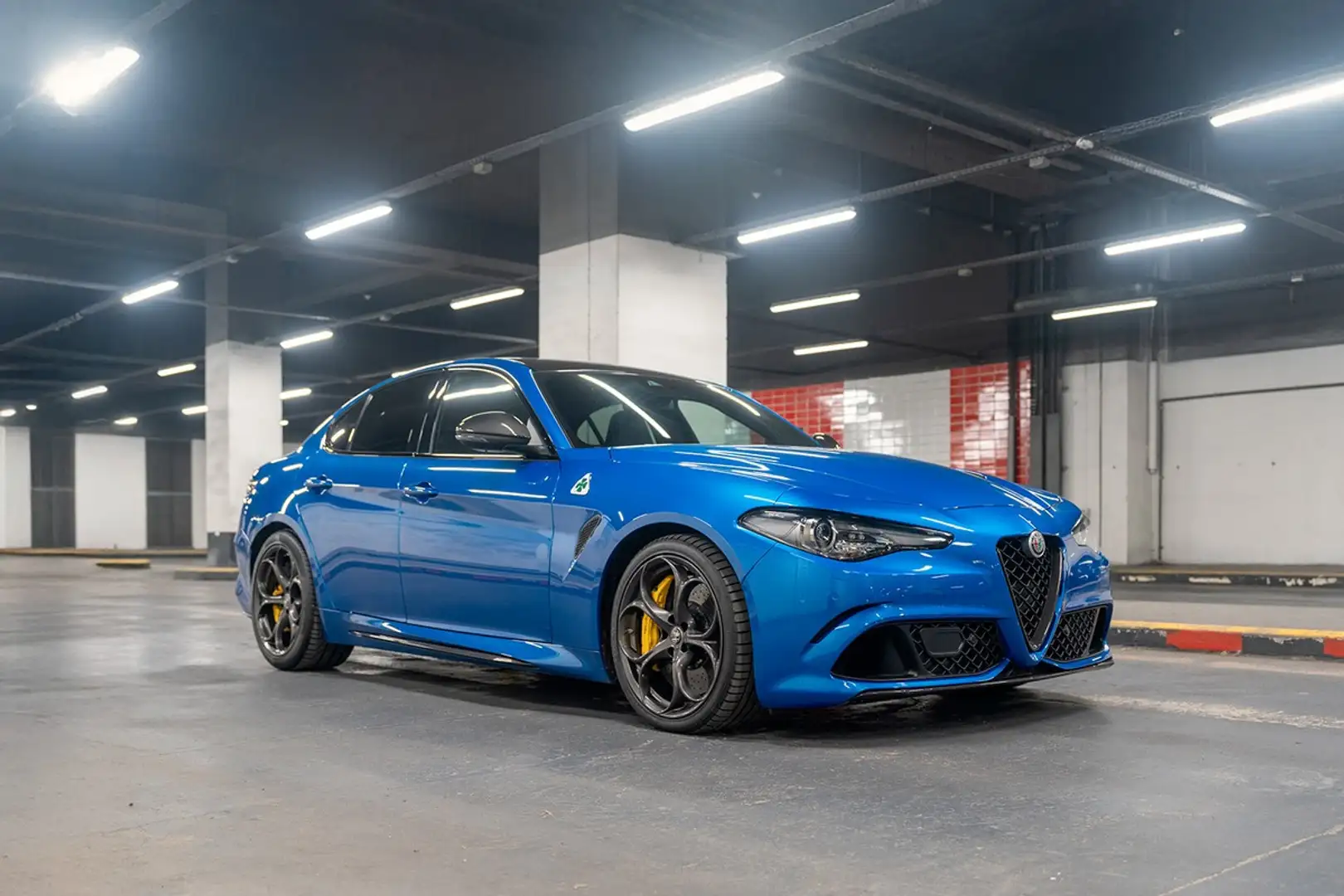 Alfa Romeo Giulia Quadrifoglio QV - Phase 2 - Toutes options Albastru - 1
