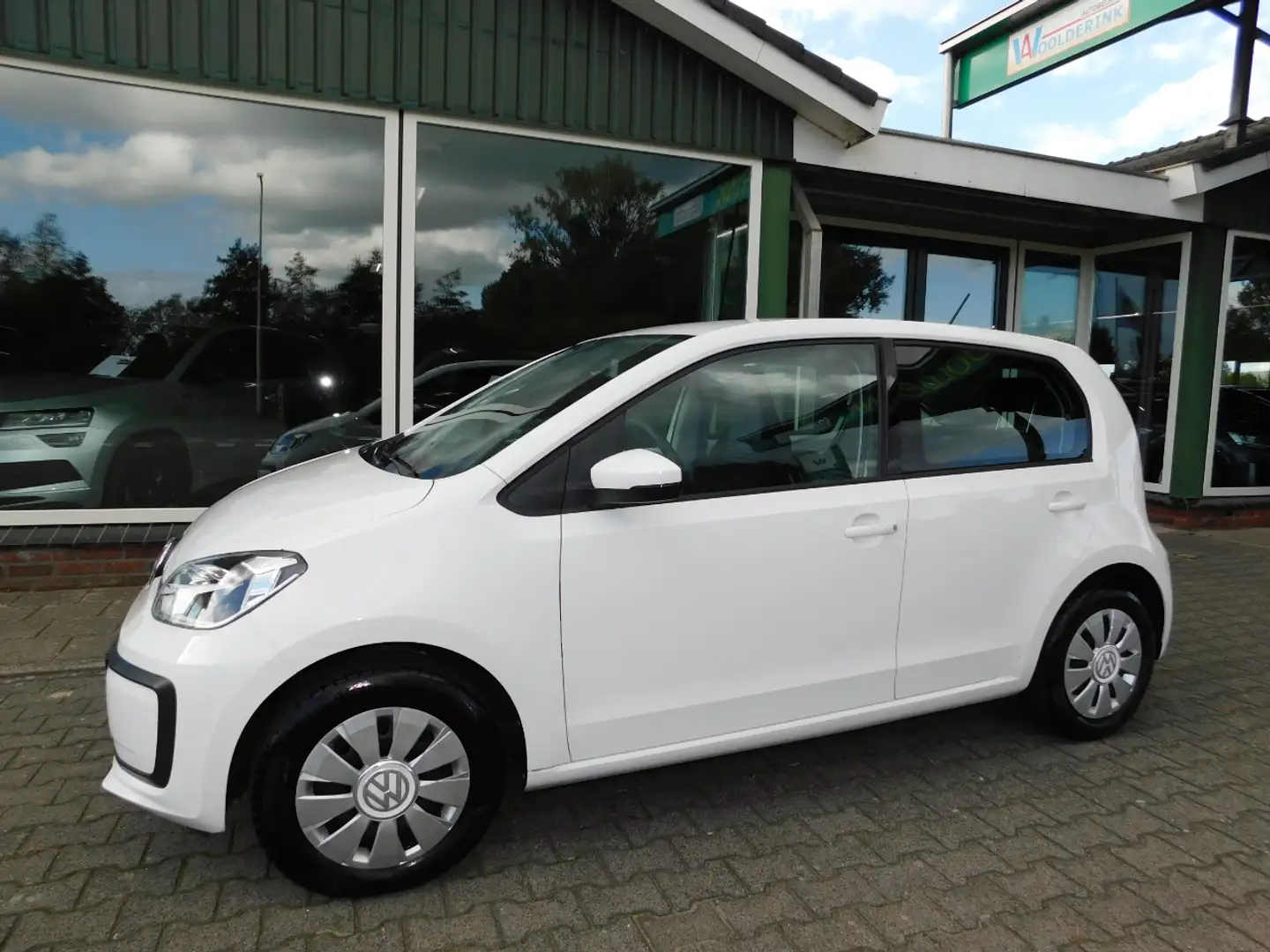 Volkswagen up! 1.0 MPI 60PK MOVE UP! All-in Prijs! 1 jaar garanti Wit - 1