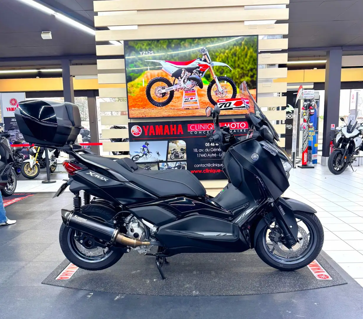 Yamaha X-Max 300 Negro - 1