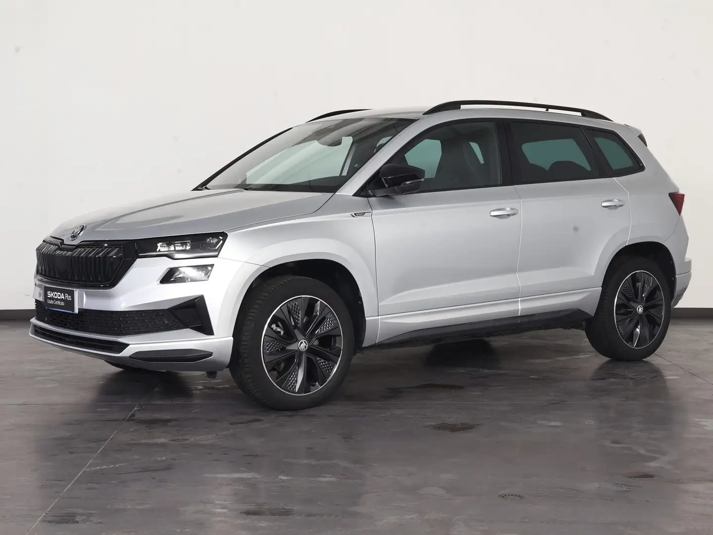 Skoda Karoq 2.0 tdi evo sportline 115cv Silber - 1