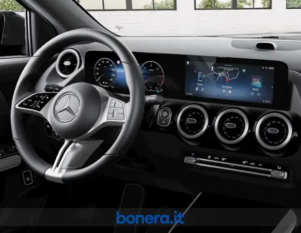 Mercedes-Benz Gla view 6
