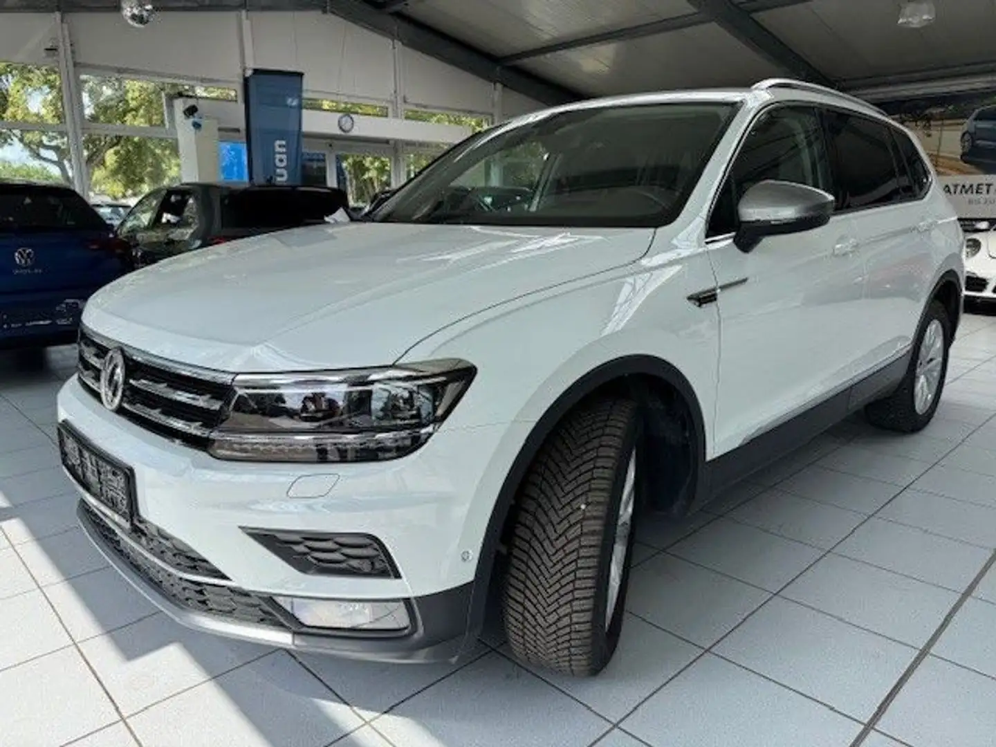 Volkswagen Tiguan Allspace /HIGHL/7SITZ/DSG/PANO/KAME/NAVI/A Weiß - 1