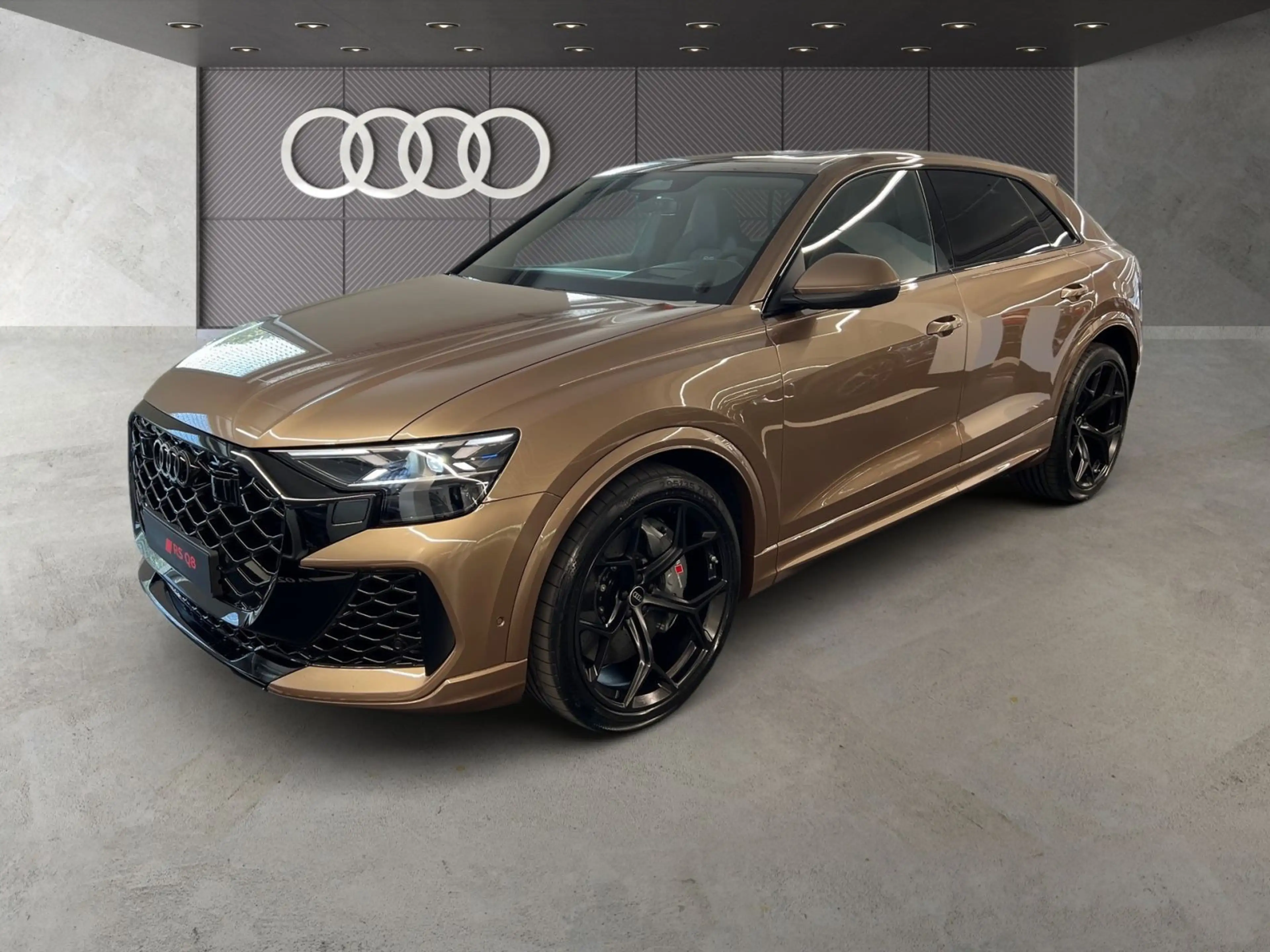 Audi RS Q8 SUV performance 471 kW tiptronic