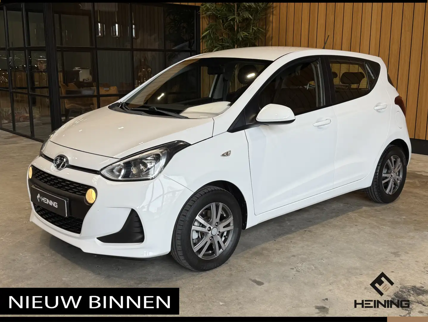 Hyundai i10 1.0i Comfort 5p. Automaat. Airco. 27700 km !!! Wit - 1