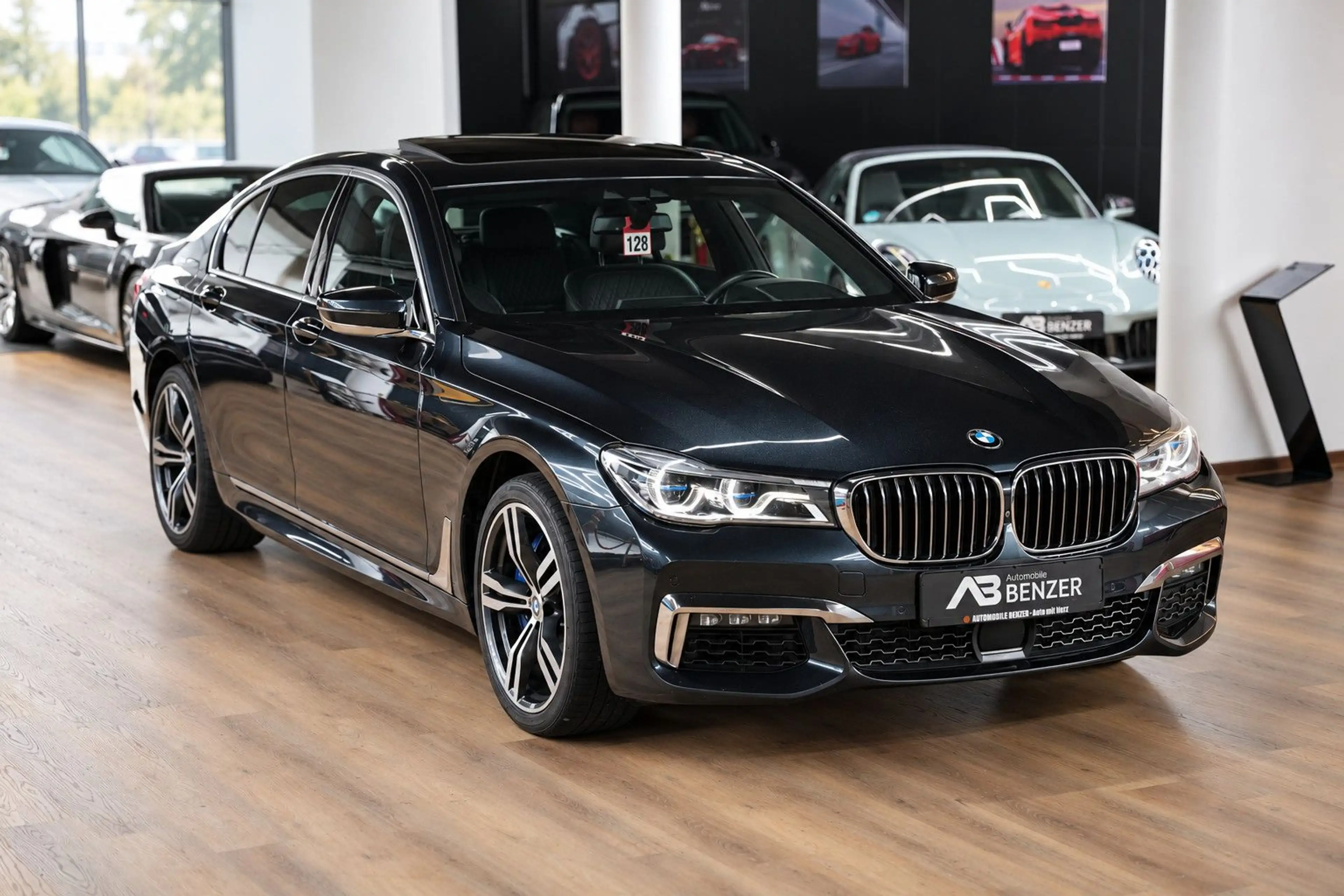BMW 750 750 xDrive*M-Paket*S-Dach*Bowers&Wilkins*HUD — photo 4