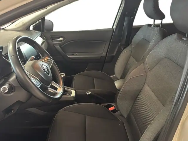 Renault Captur view 13