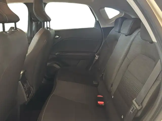 Renault Captur view 15