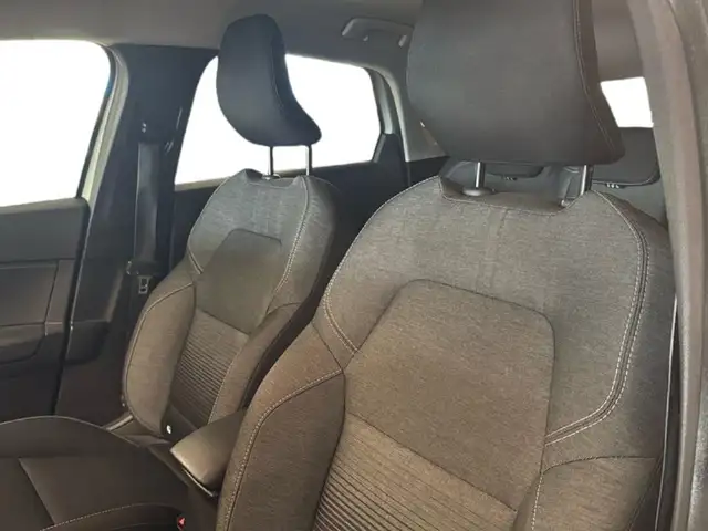 Renault Captur view 14