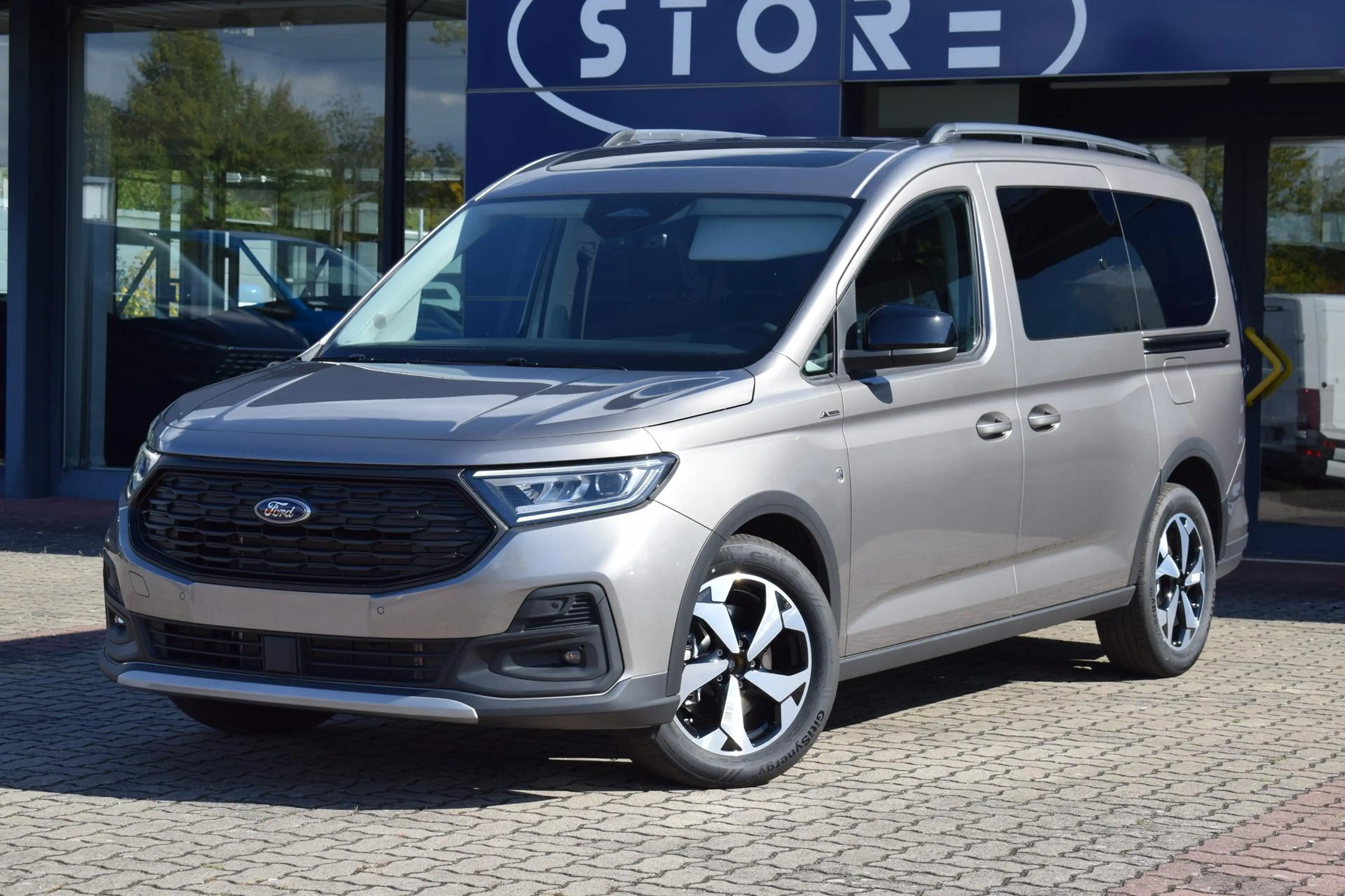 Ford Grand Tourneo Connect 2.0 Active 4x4 L2 LED Kamera — photo 2