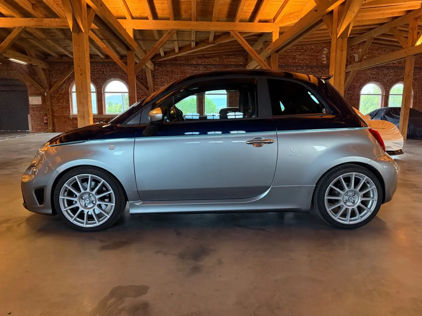 Abarth 695C Rivale *Carbon*2.Hand*Top Zustand*Akrapovic Grau - 2