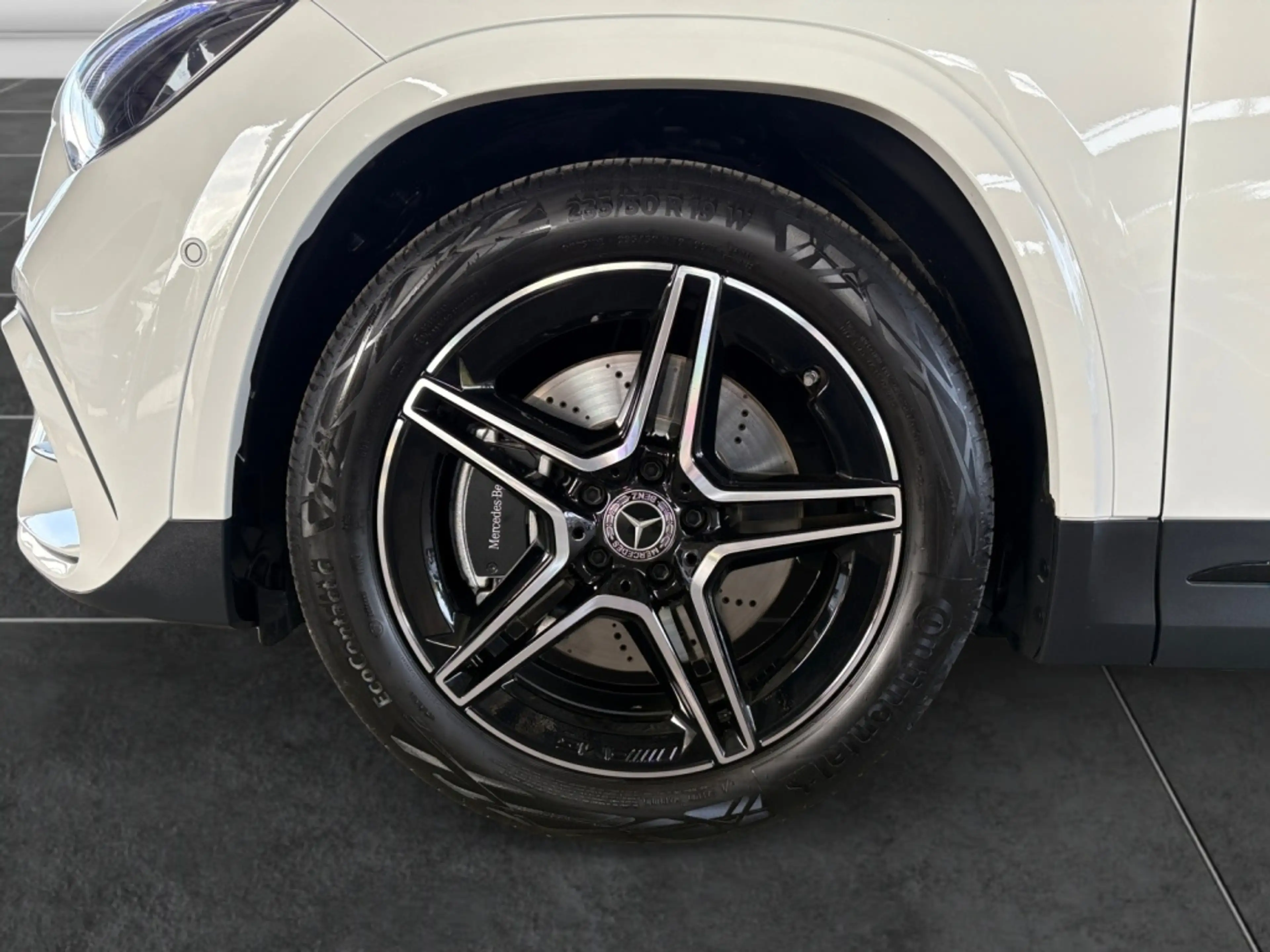Mercedes-Benz GLA 250 4MATIC AMG|BURM|NIGHT|AMBI|MBUX|SHZ|HUD — photo 15