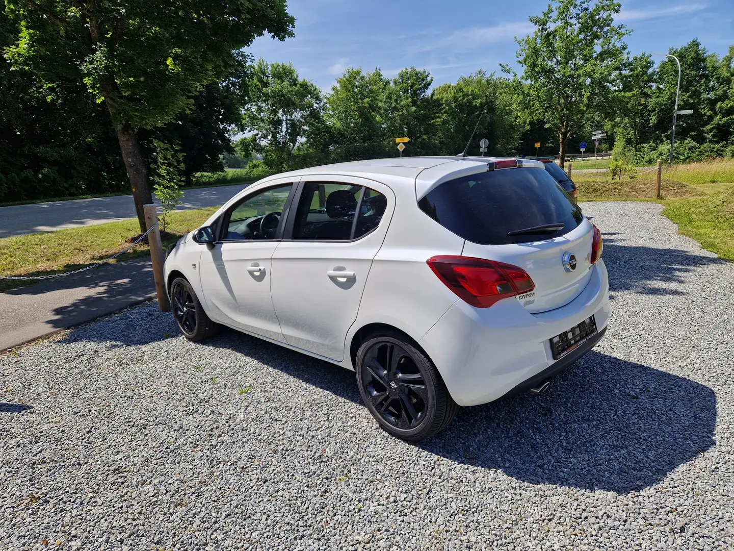 Opel Corsa 1.4 Turbo (ecoFLEX) Start/Stop Color Edition Weiß - 2