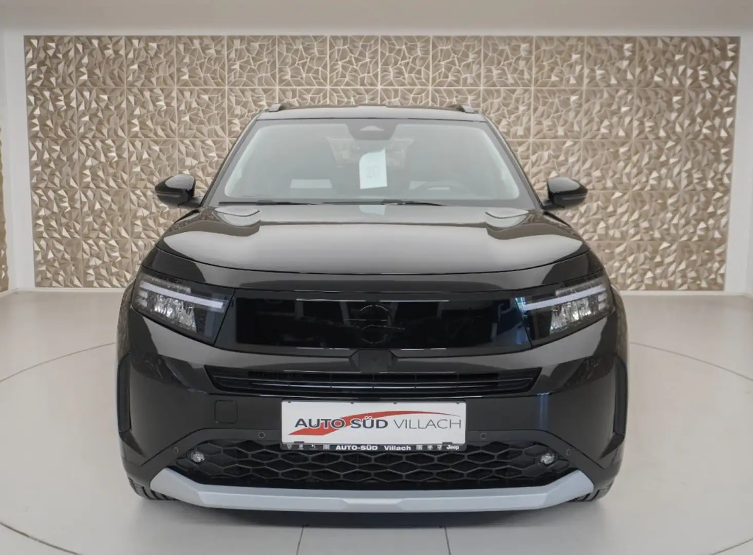 Opel Frontera Hybrid. GS. 1.2 Direct Injection Turbo. 1 Schwarz - 2