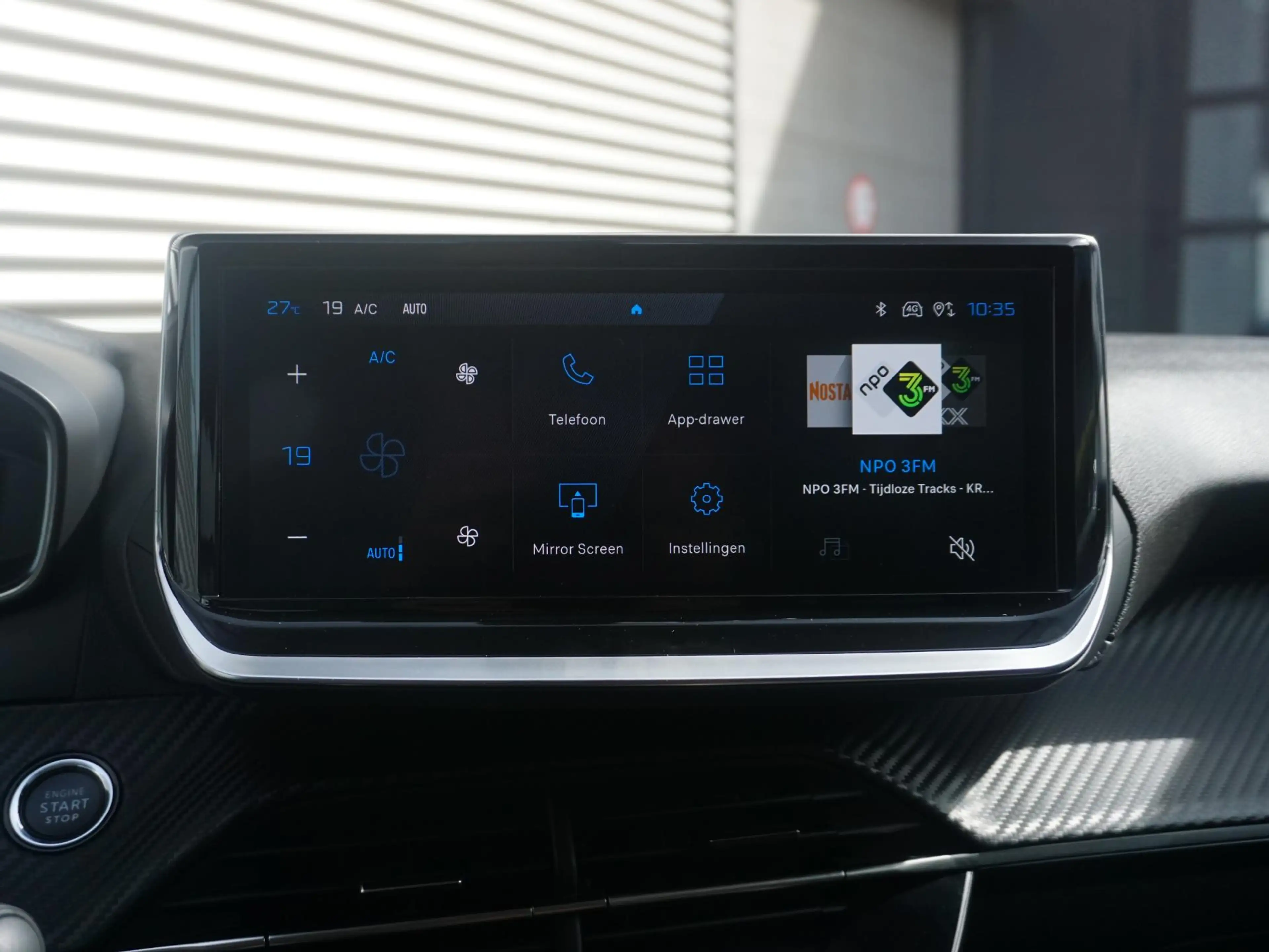 Peugeot e-208 EV Allure Avantage 51 kWh SOH 97% | CARPLAY | PARK — photo 11