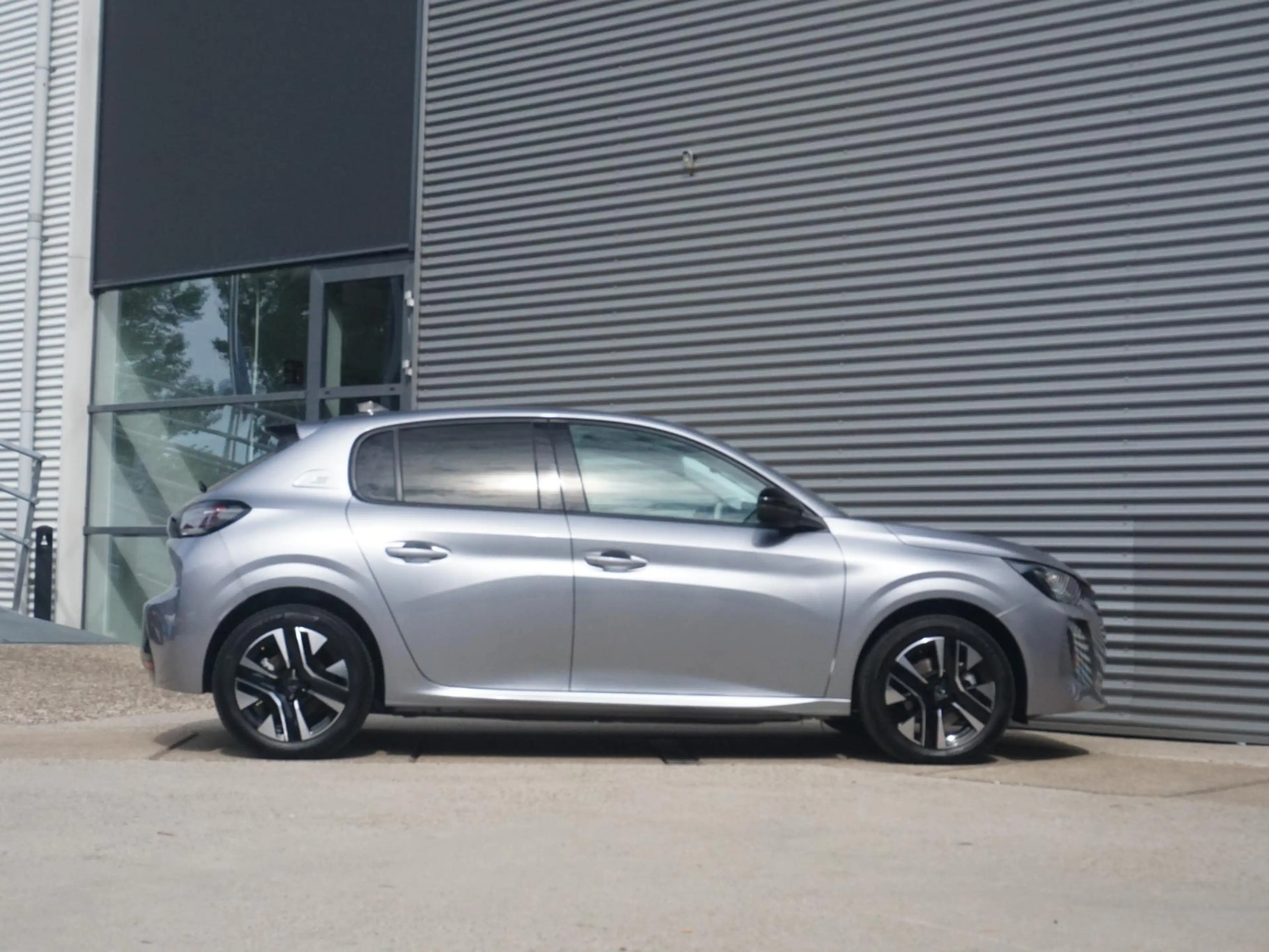 Peugeot e-208 EV Allure Avantage 51 kWh SOH 97% | CARPLAY | PARK — photo 6
