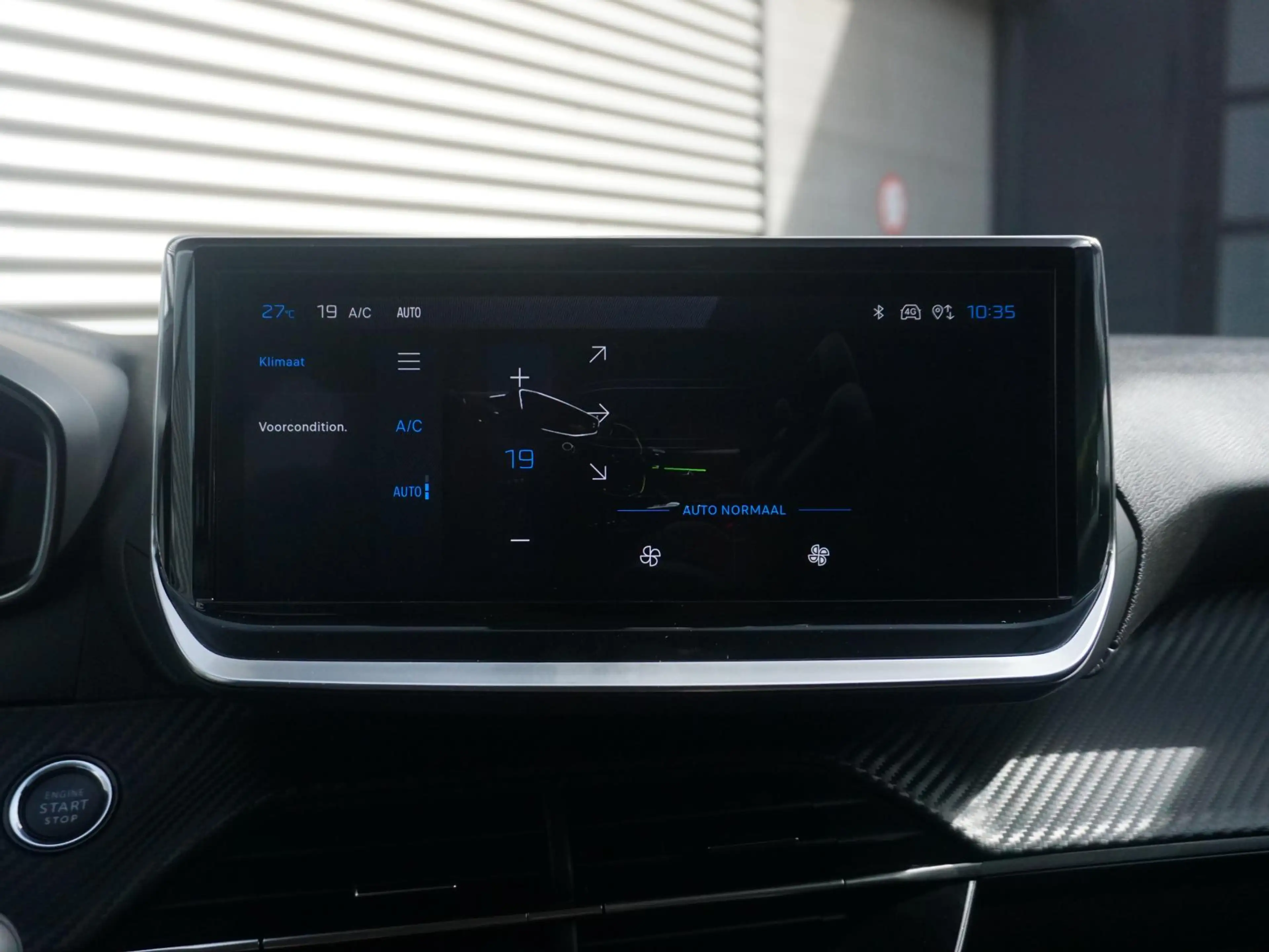 Peugeot e-208 EV Allure Avantage 51 kWh SOH 97% | CARPLAY | PARK — photo 12