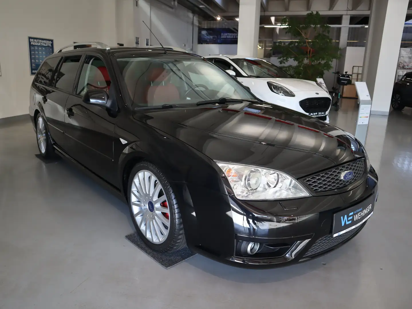Ford Mondeo 3.0 Turnier V6 ST 220 Schwarz - 1