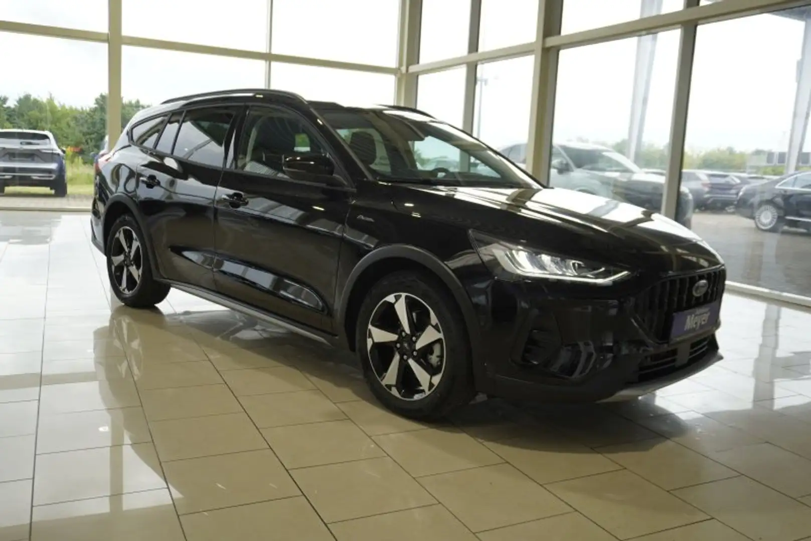 Ford Focus Active X 1,5 115PS aAHK/Navi/Kamera/Winterp.     * Schwarz - 2