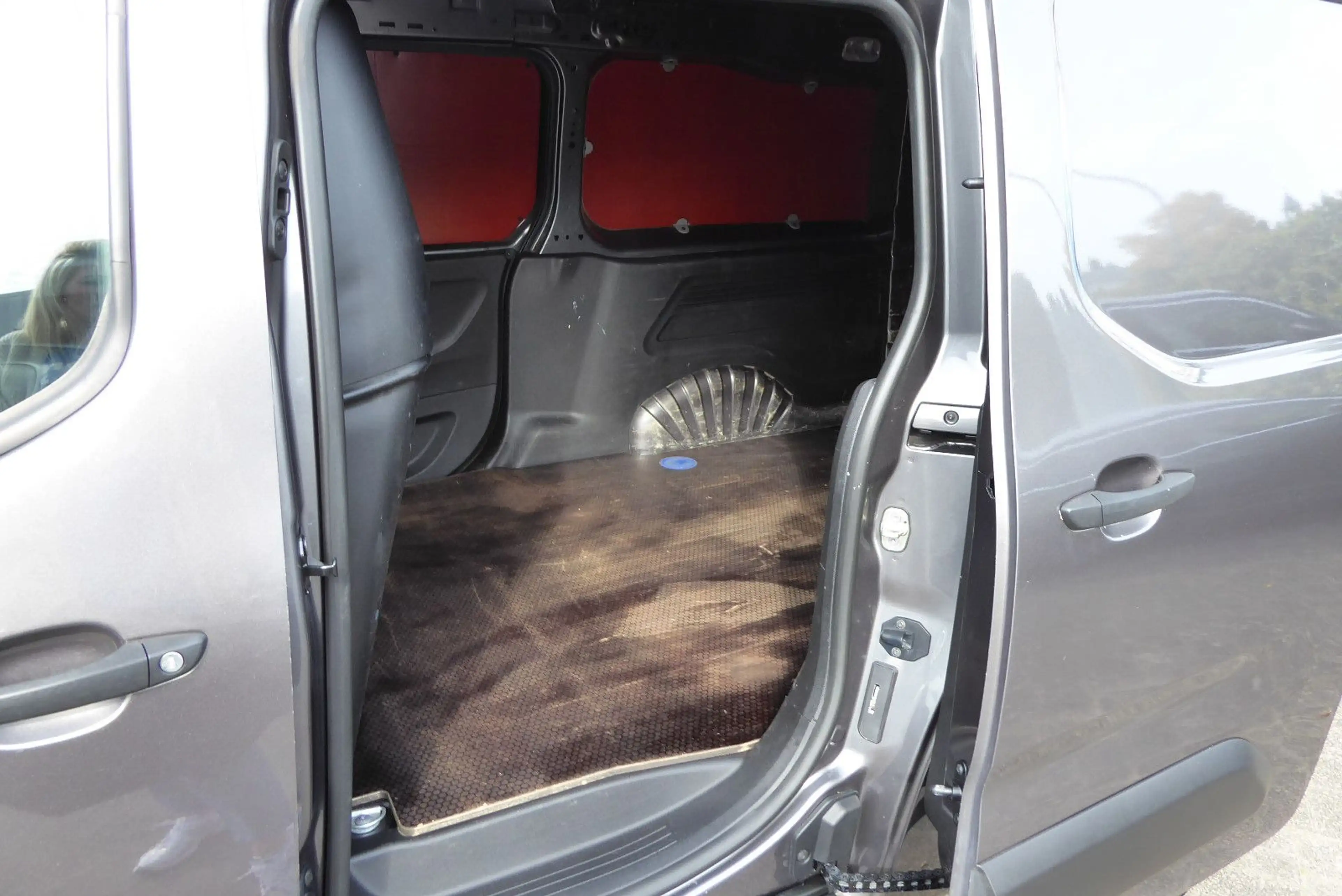 Peugeot Partner Asphalt L2 Automatik Navi AHK R-Kamera — photo 16