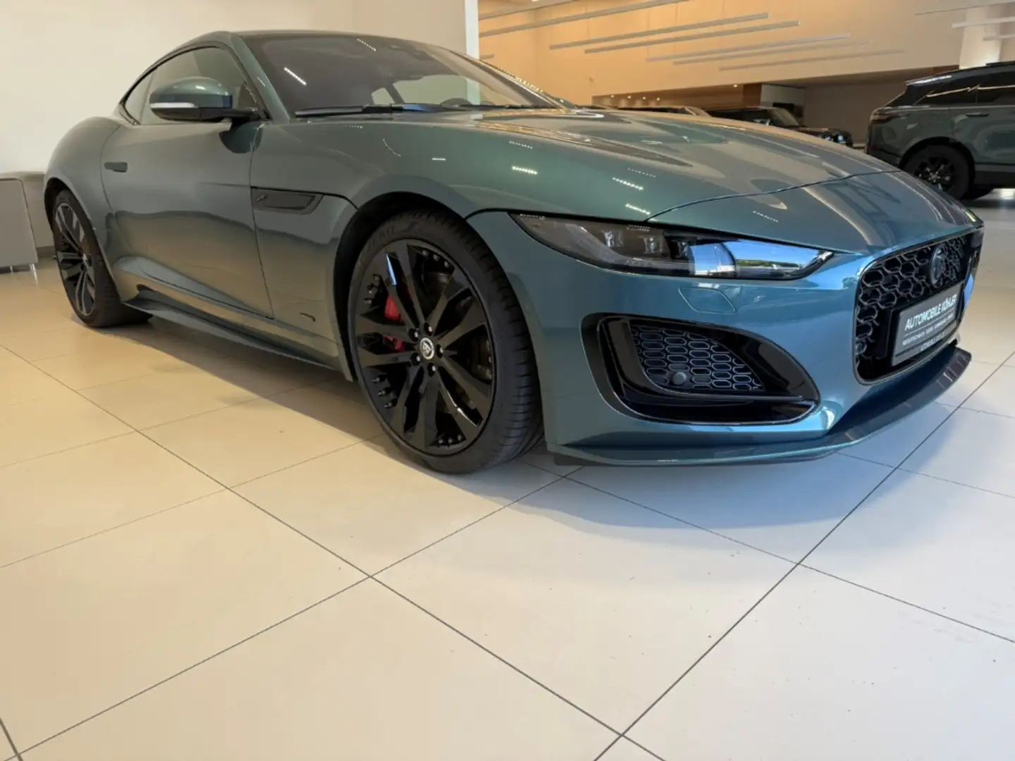 Jaguar F-Type P450 AWD Coupe 75 GLASDACH SITZKÜHLUNG Grün - 2