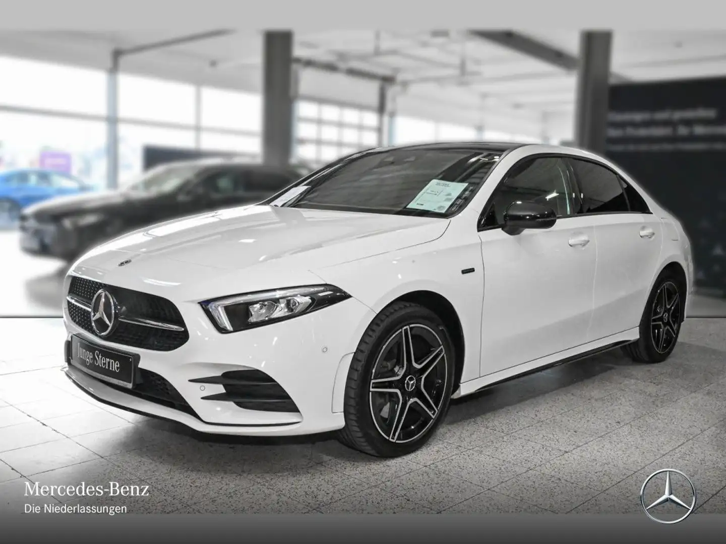 Mercedes-Benz A 250 e Lim EDITION 2020+AMG+NIGHT+PANO+LED+KAMERA Weiß - 2
