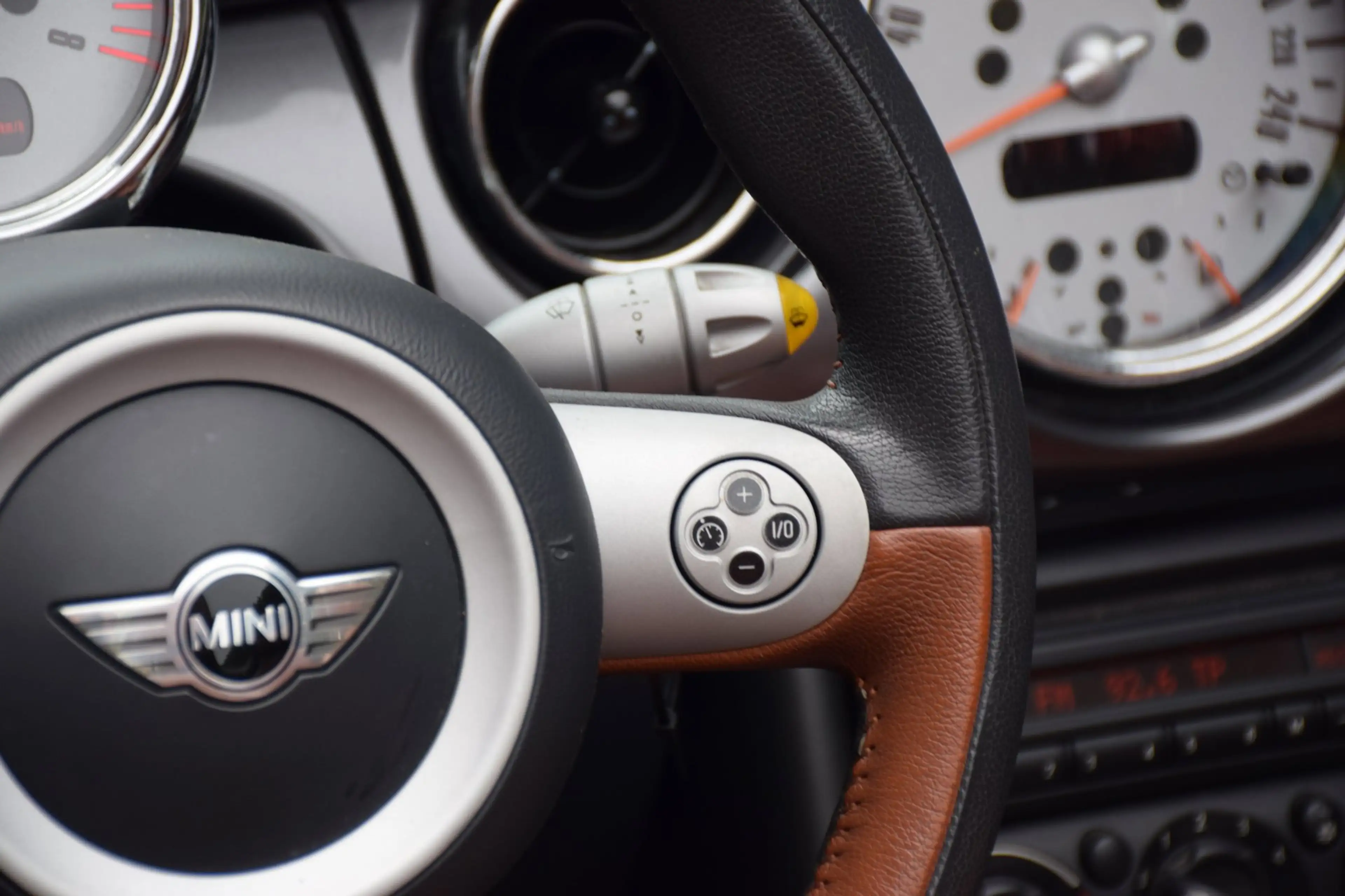 MINI Cooper Cabrio 1.6 Sidewalk/Garantie/Goed onderhouden/Leder — photo 14