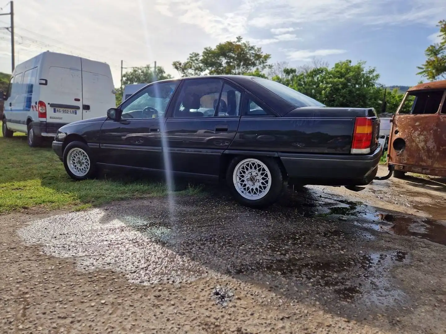 Opel Omega Omega 2.0i GLS Riviera Blau - 2