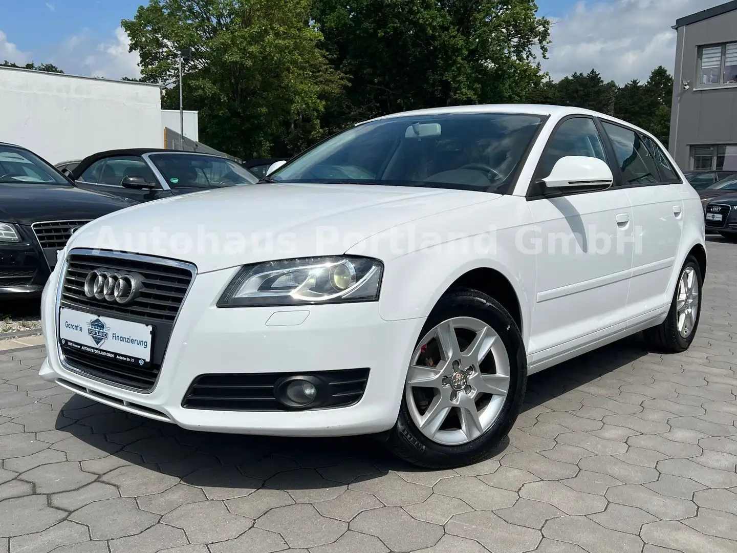 Audi A3 Sportback 1.4 TFSI Attraction/S-Heft/Xen/AHK Blanc - 2