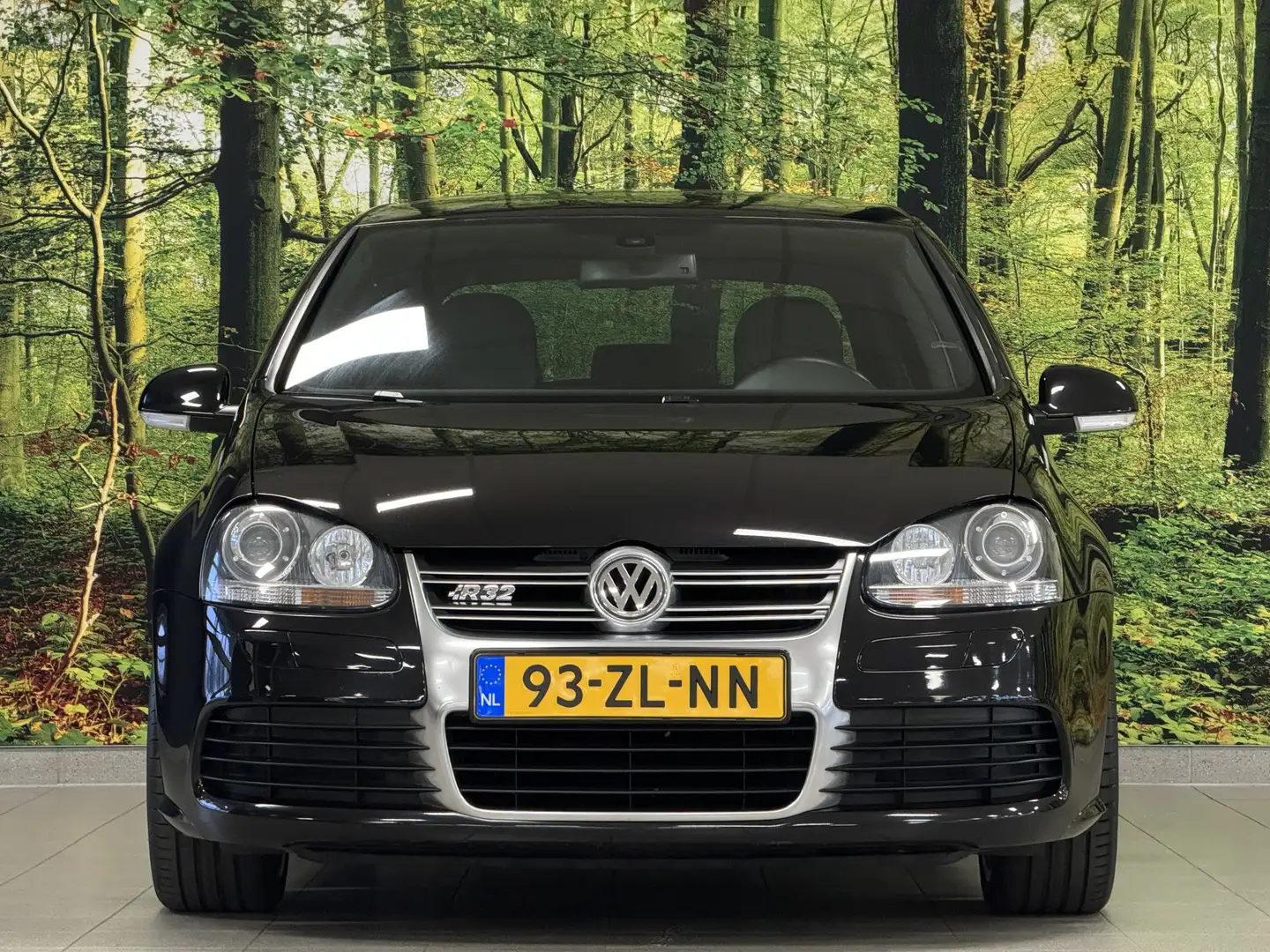 Volkswagen Golf 3.2 R32 | 5 Deurs | 250 PK! | 6 Cilinder | Youngti Zwart - 2