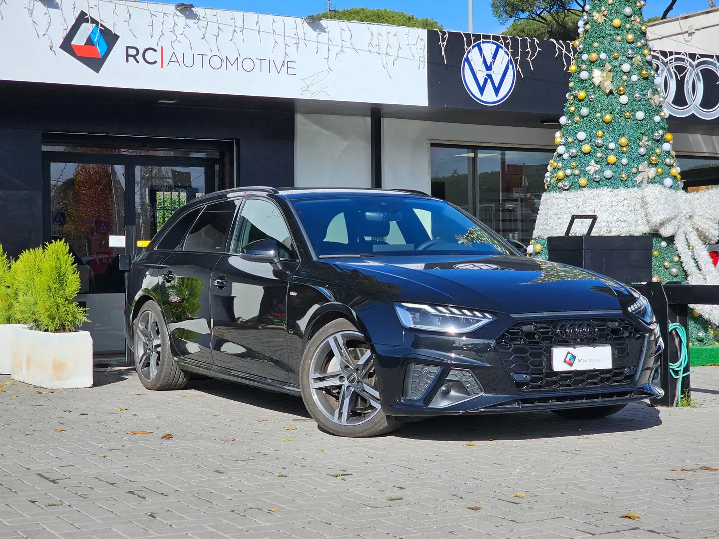 Audi A4 Avant 40 2.0 tdi mhev S line Quattro s-tronic Nero - 1