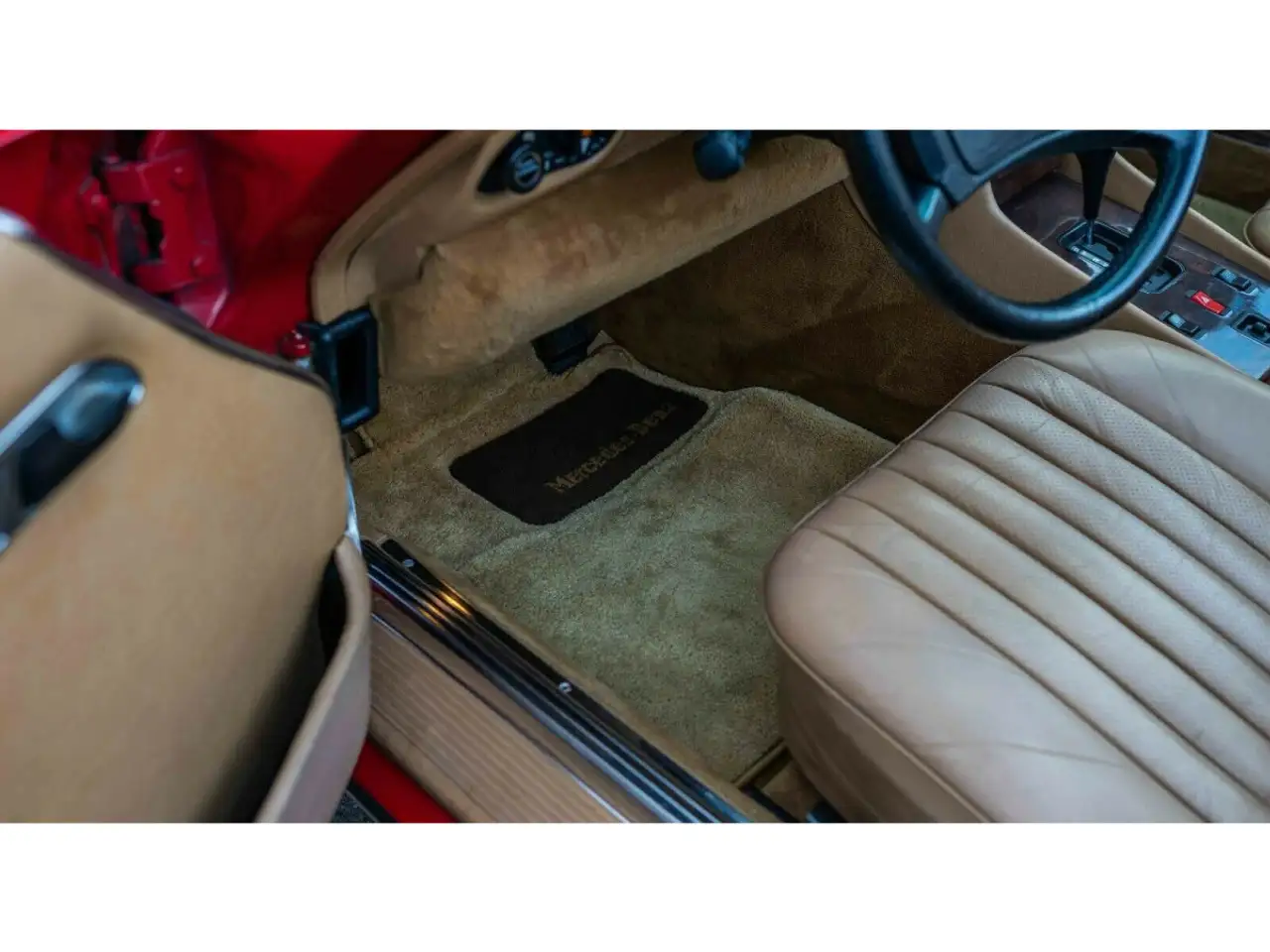Mercedes-Benz SL 560 R107, foto 12