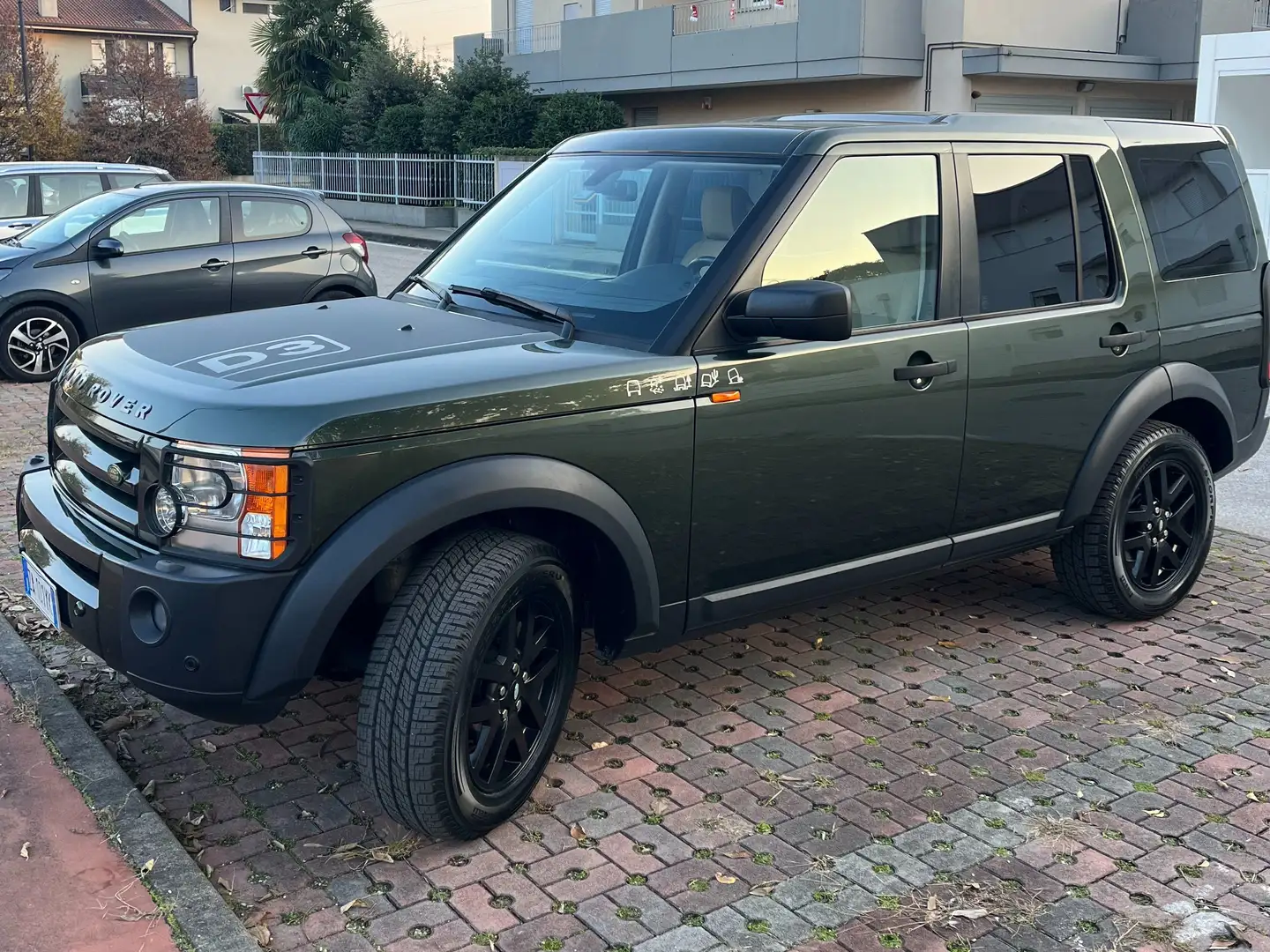 Land Rover Discovery DISCOVERY 3 XS 7 POSTI Verde - 2