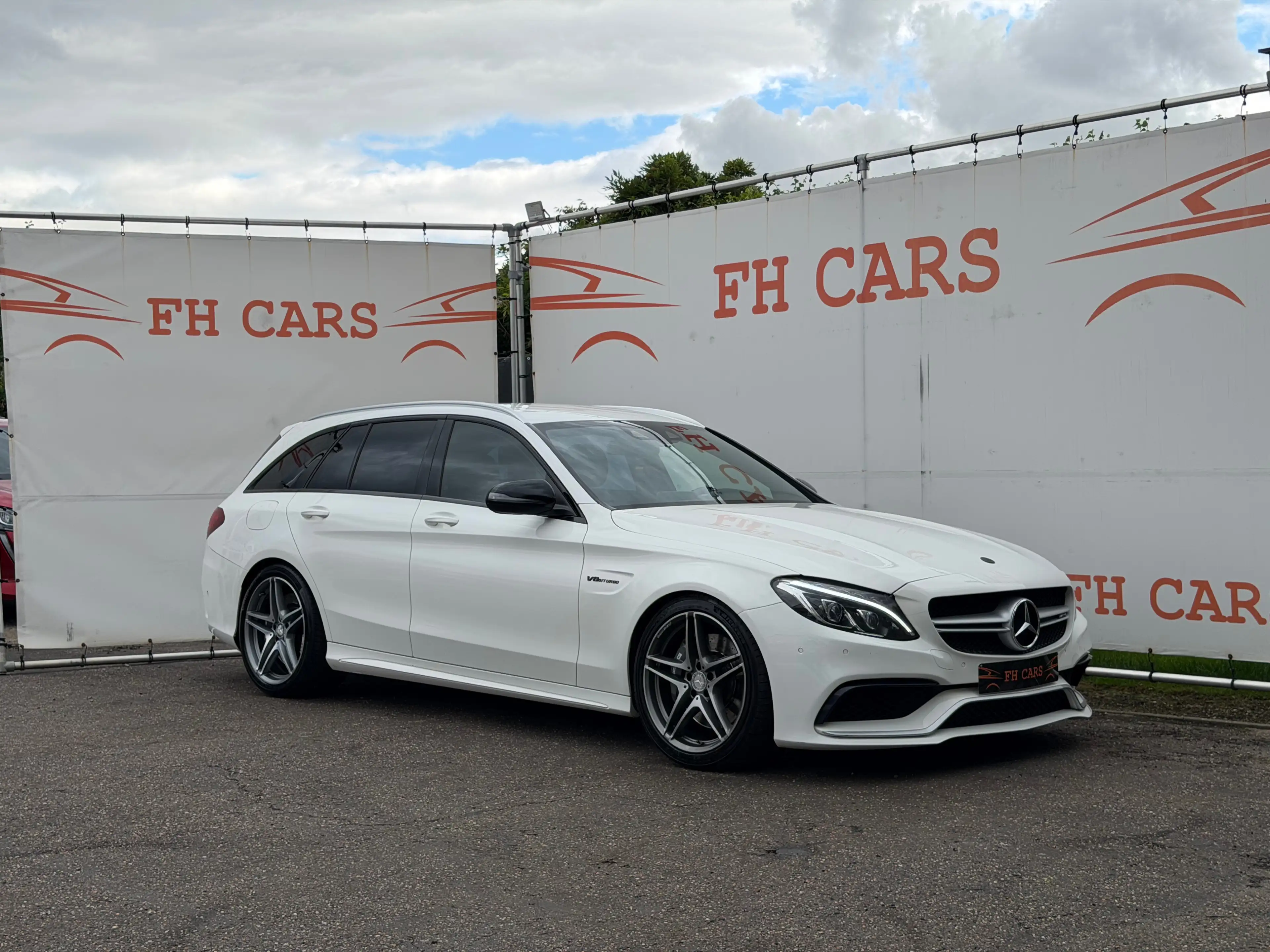 Mercedes-Benz C 63 AMG V8 BI-TURBO *AMG PERFORMANCE SEATS*MEMORY*600 PK*I — photo 2