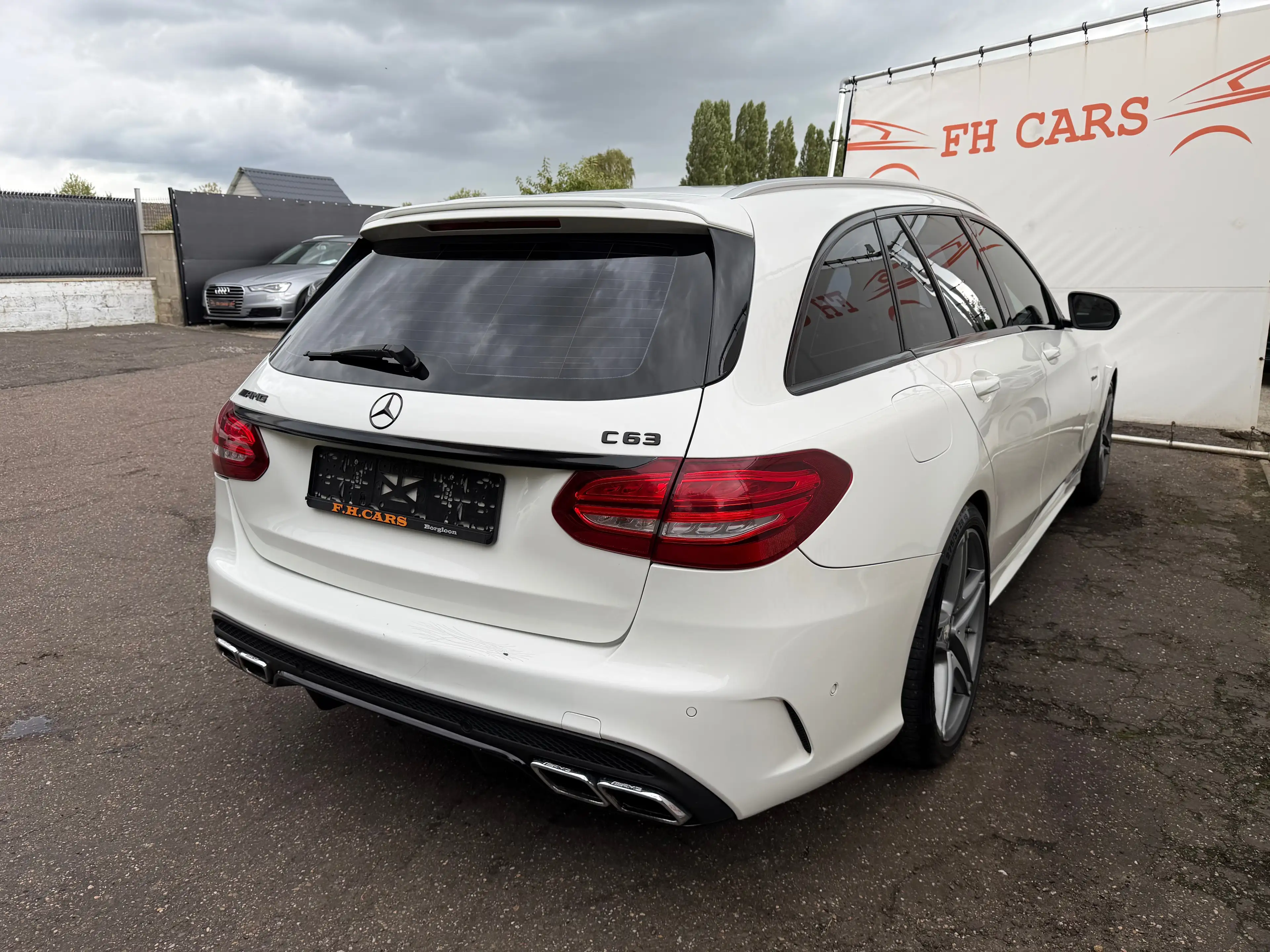 Mercedes-Benz C 63 AMG V8 BI-TURBO *AMG PERFORMANCE SEATS*MEMORY*600 PK*I — photo 9