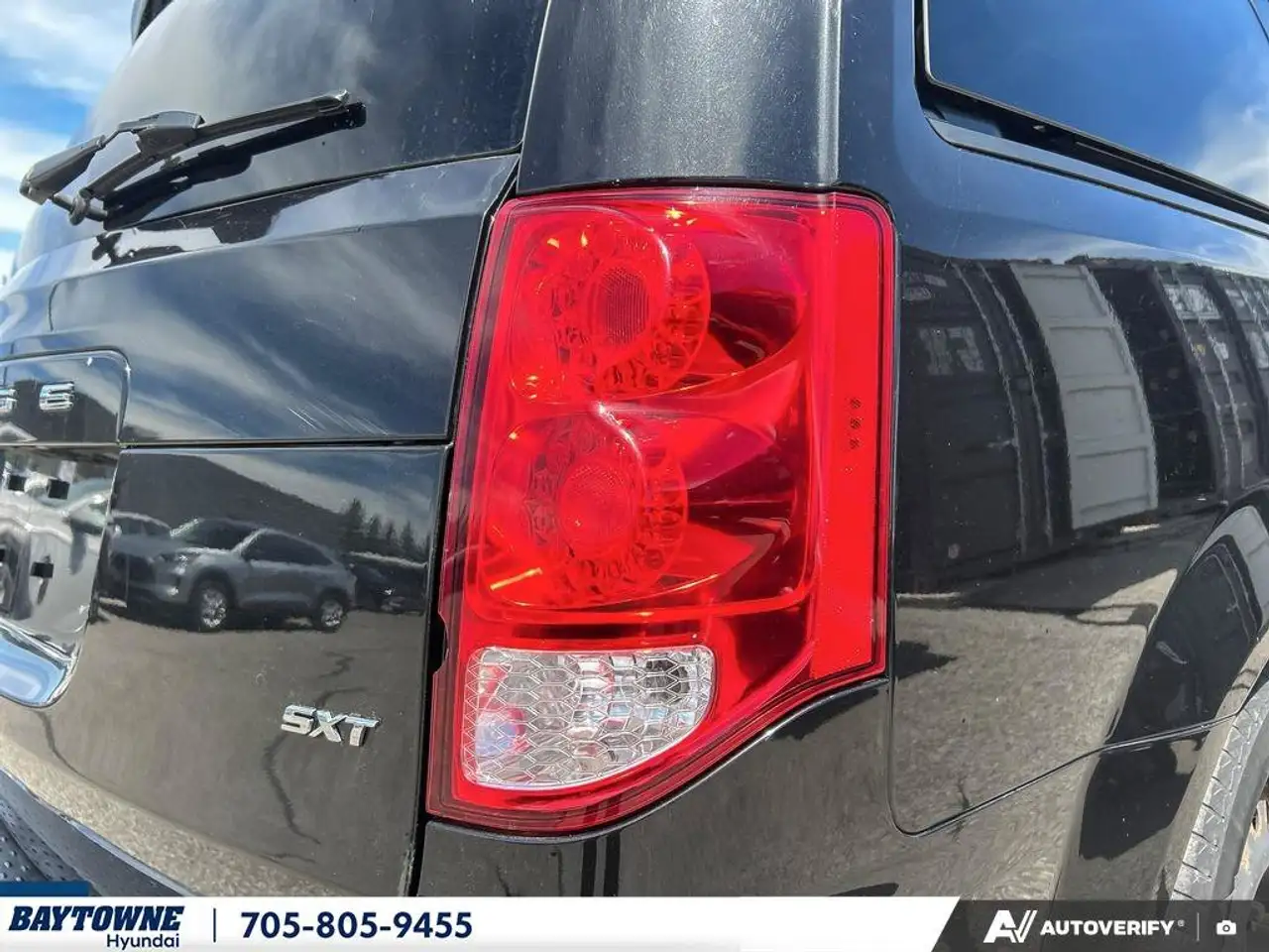Dodge Grand Caravan photo Dodge Grand Caravan