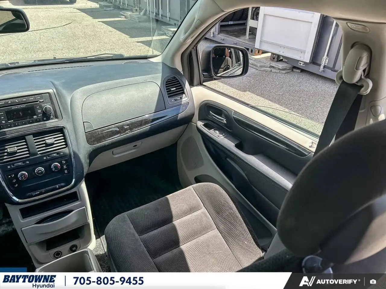 Dodge Grand Caravan photo Dodge Grand Caravan