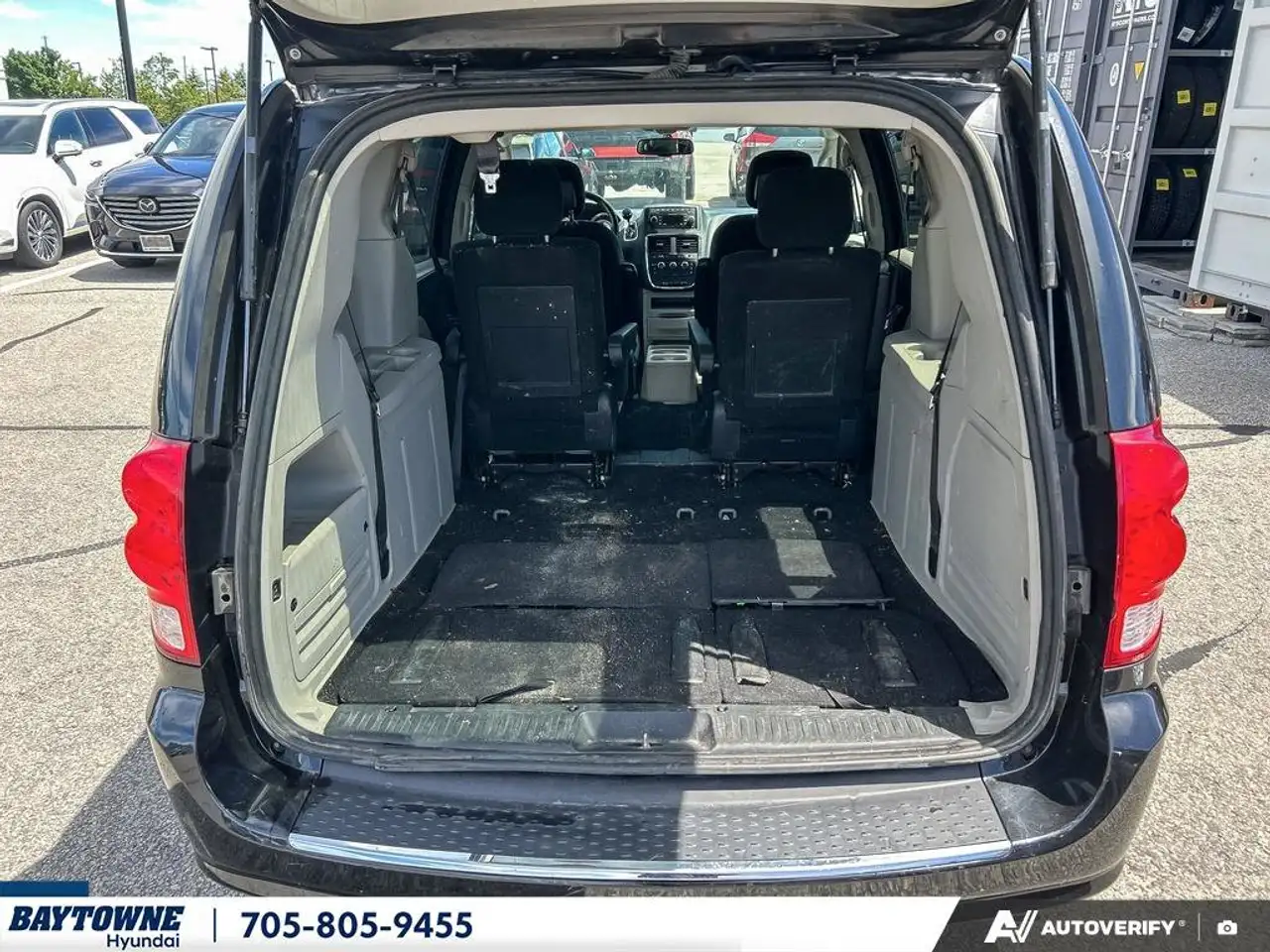 Dodge Grand Caravan photo Dodge Grand Caravan
