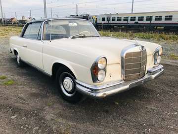 w111 220SE
